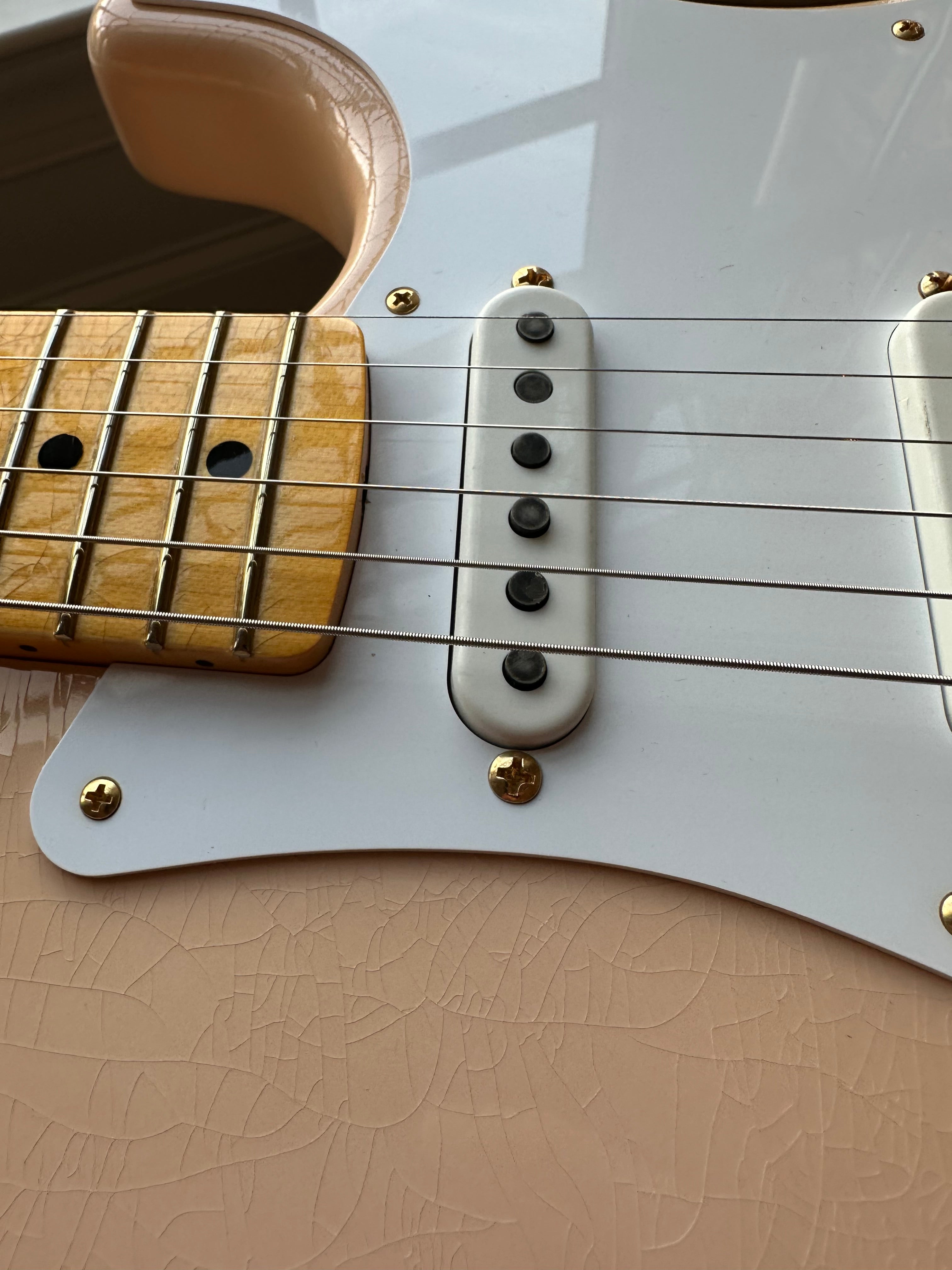 2025 Fender Custom Shop '54 Stratocaster B4 70th Anniversary Deluxe Closer Classic - Shell Pink - Image 14