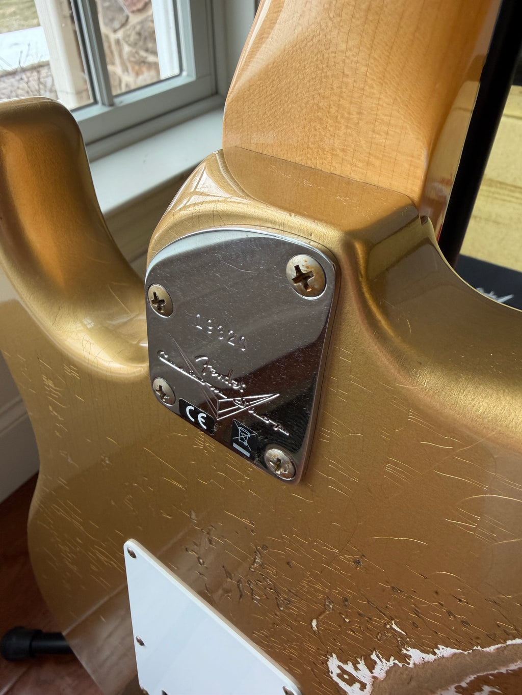 2026 Fender Custom Shop Stratocaster Pro W25 Relic - HLE Gold - Image 11