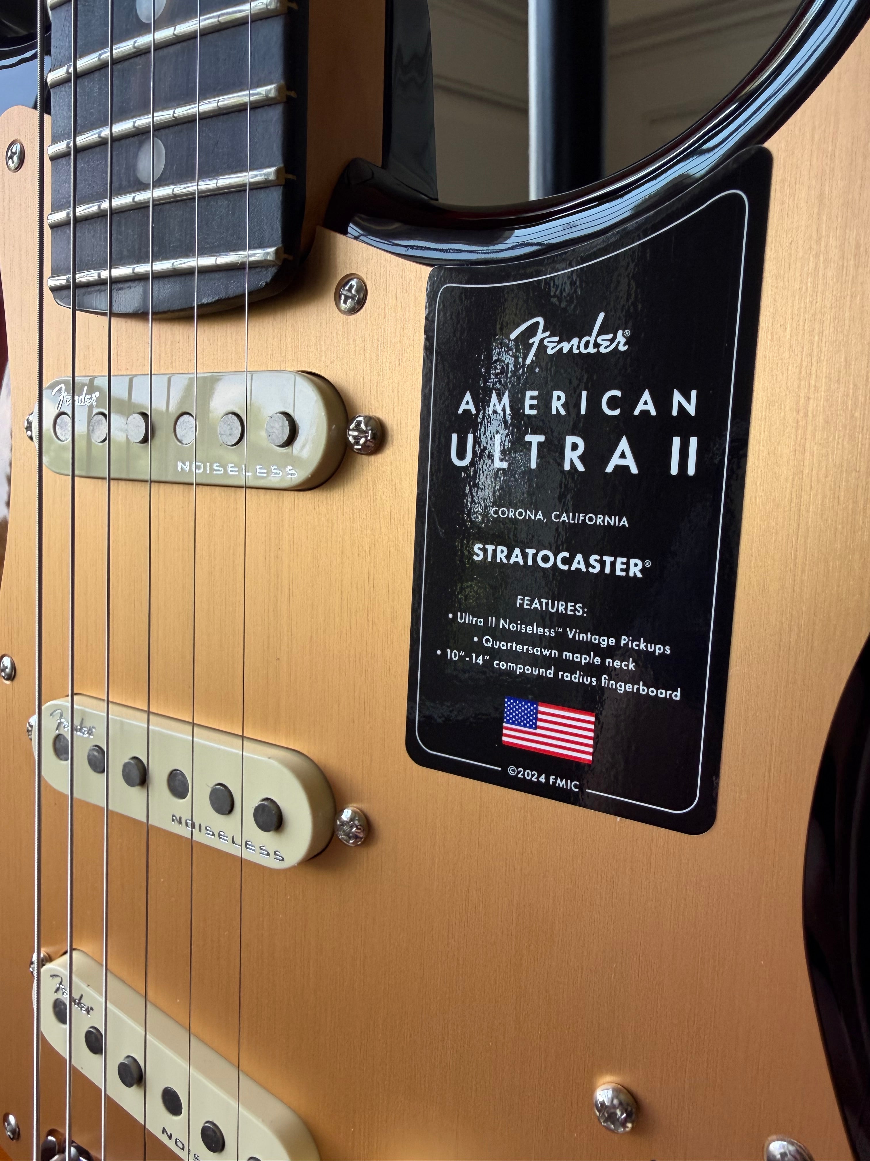 2026 Fender American Ultra II Stratocaster Ebony Fretboard - Ultraburst