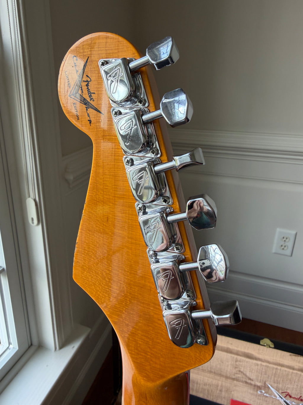2025 Fender Custom Shop Stratocaster Custom Deluxe SR25 Matching Headstock Heavy Relic - Aged Lake Placid Blue