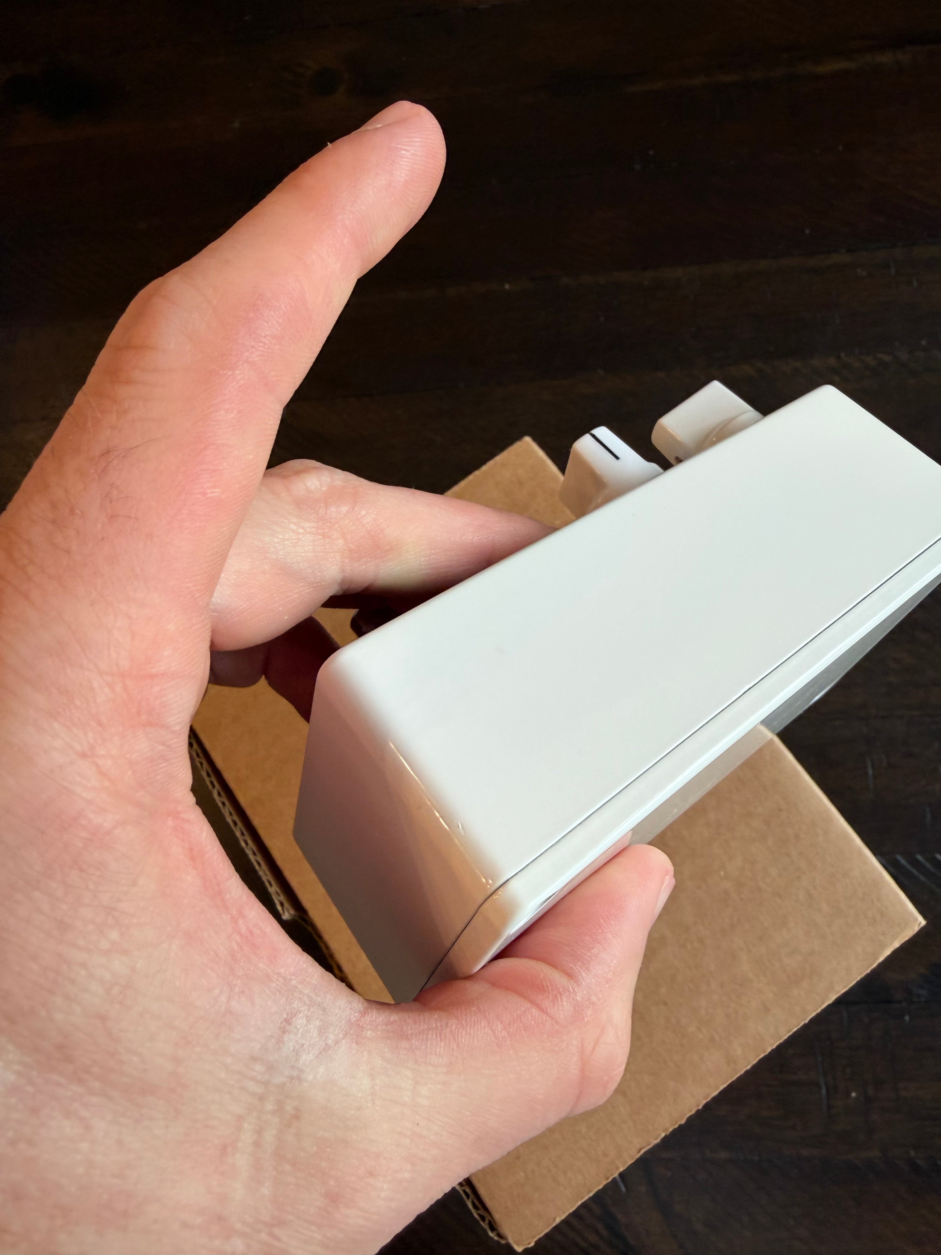 Magnetic Effects White Atom Fuzz
