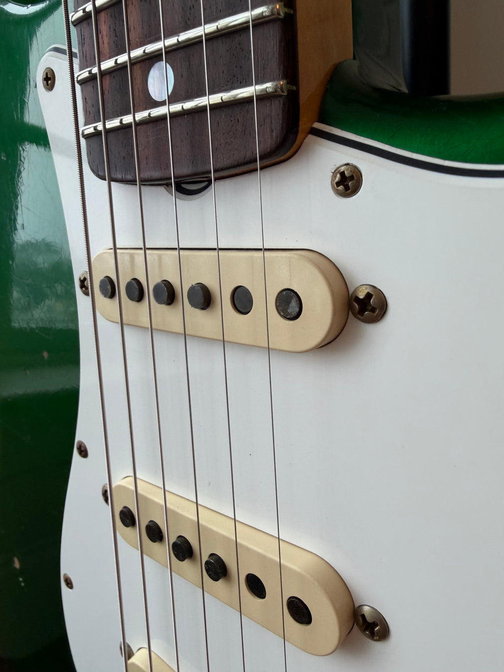2026 Fender Custom Shop Stratocaster Pro W25 Relic - Candy Apple Green - Image 3