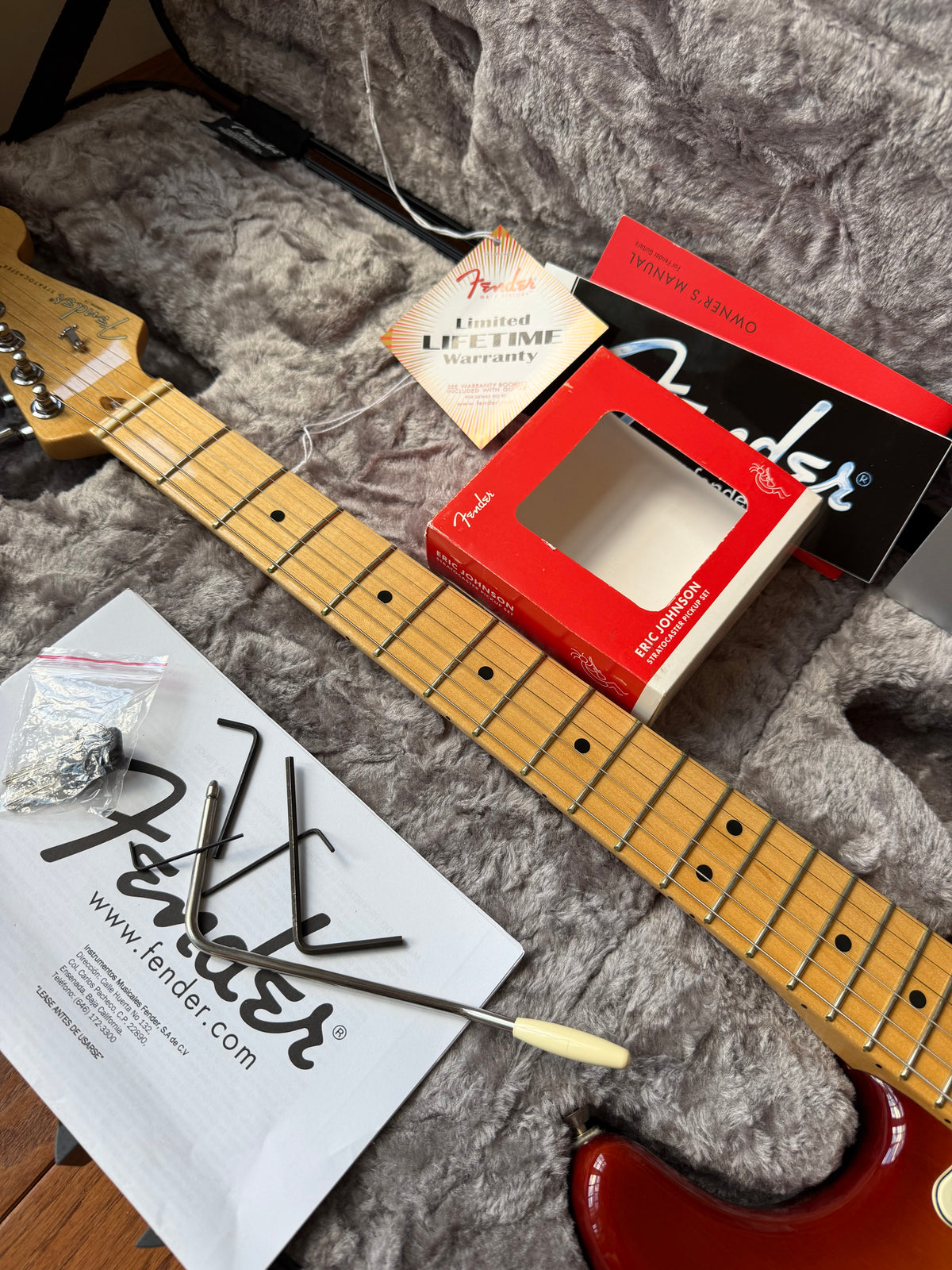 2016 Fender American Professional Stratocaster - Sienna Sunburst