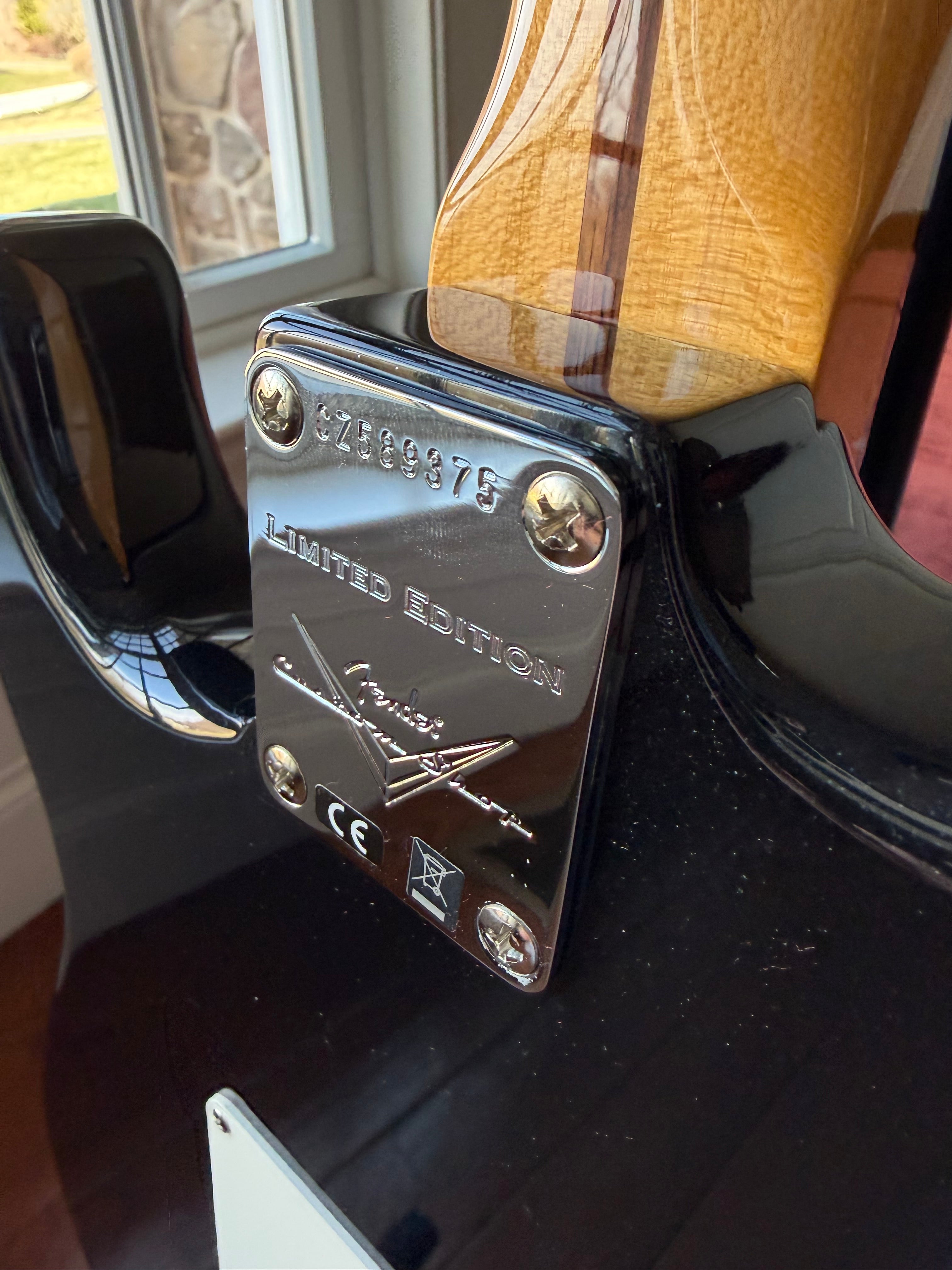 2025 Fender Custom Shop Stratocaster Limited Edition Custom Deluxe W25 NOS - Black Sparkle - Image 13