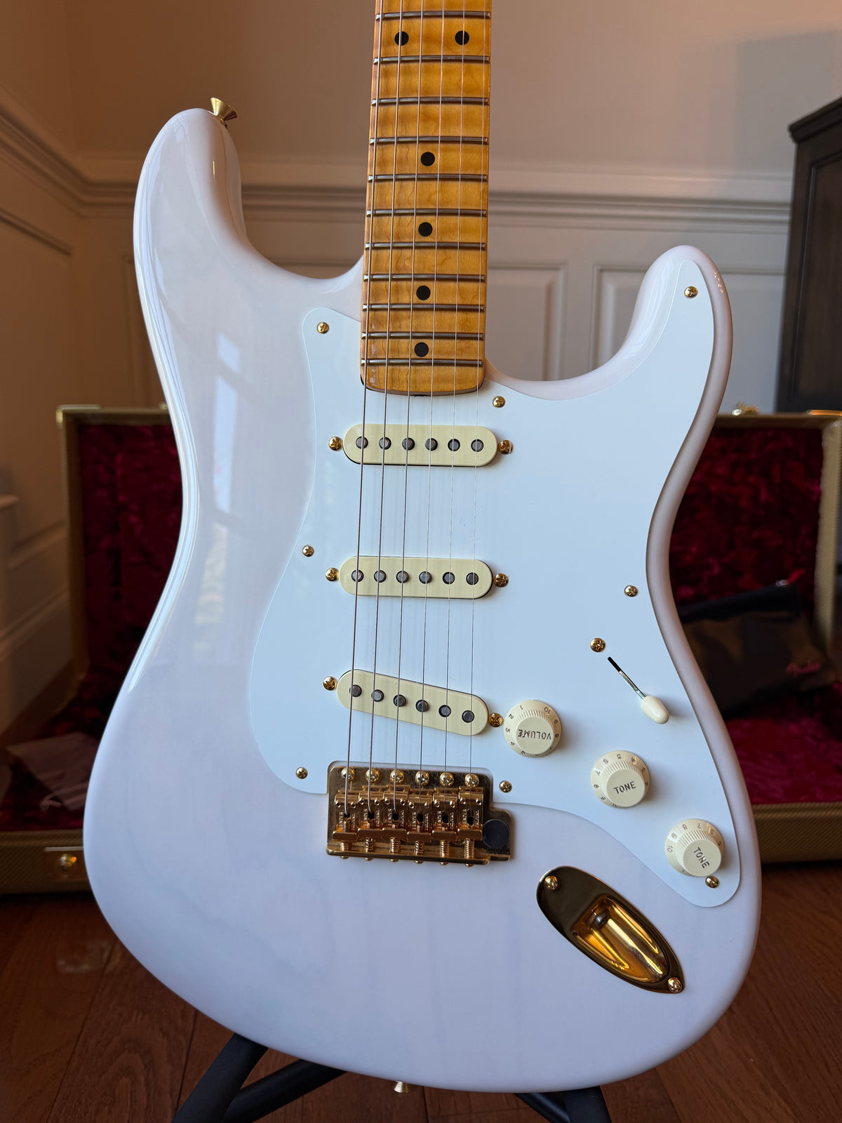 2025 Fender Limited Edition American Vintage II ‘57 Stratocaster - White Blonde