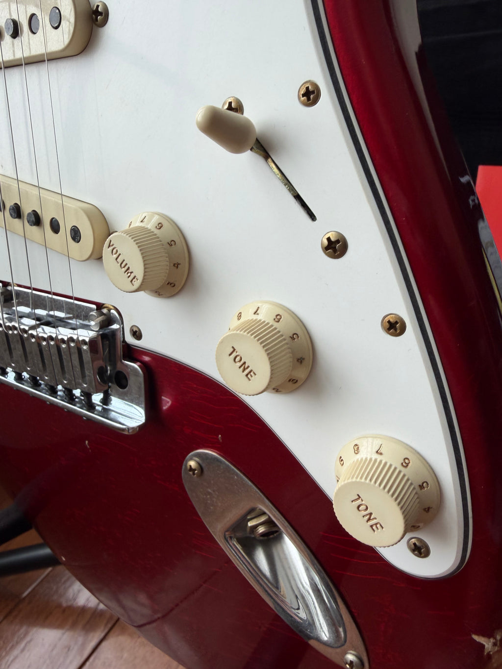 2026 Fender Custom Shop Stratocaster Pro W25 Relic - Candy Apple Red - Image 6
