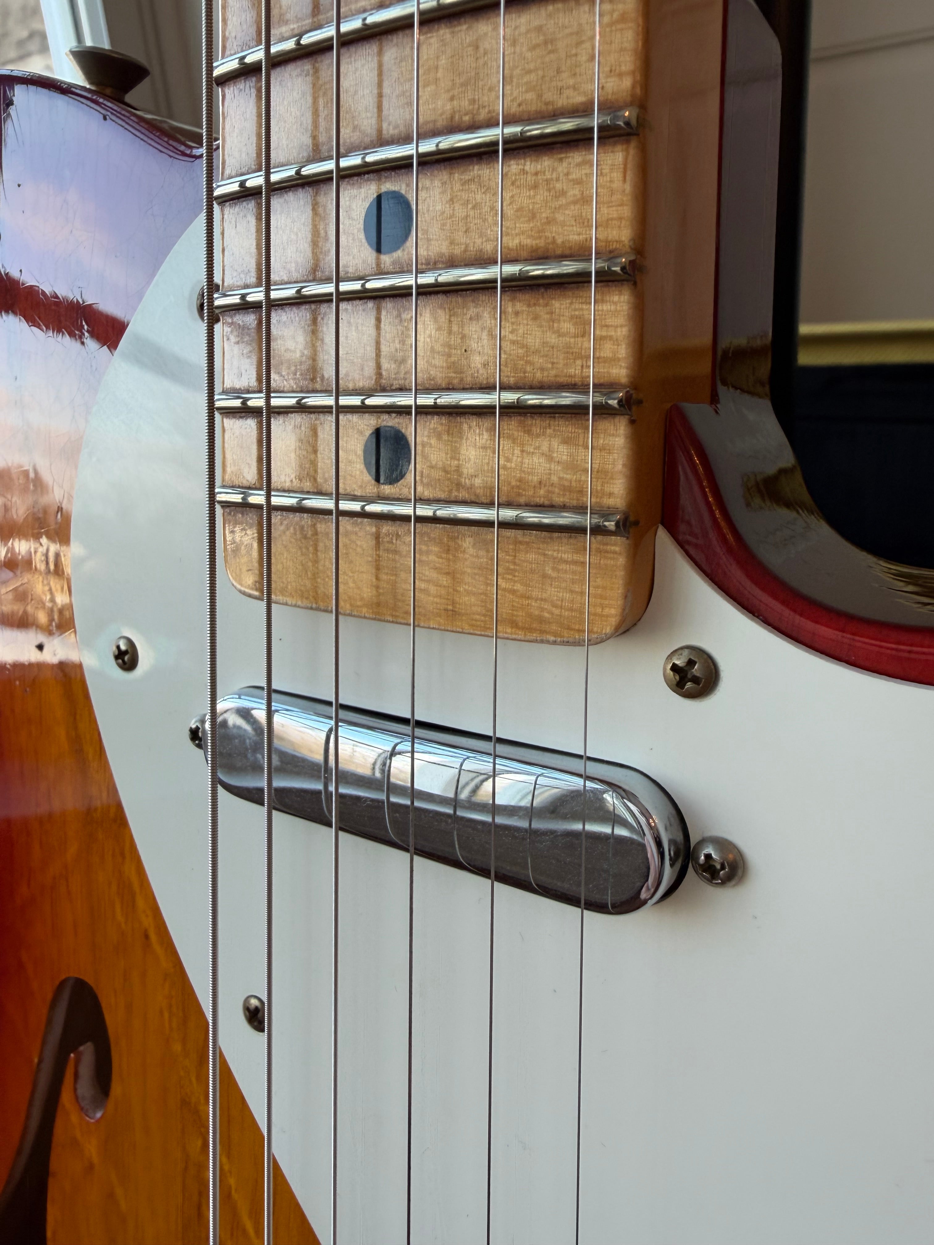 2025 Fender Custom Shop Telecaster Thinline W25 50s Journeyman - Aged Cherry Sunburst - Image 4