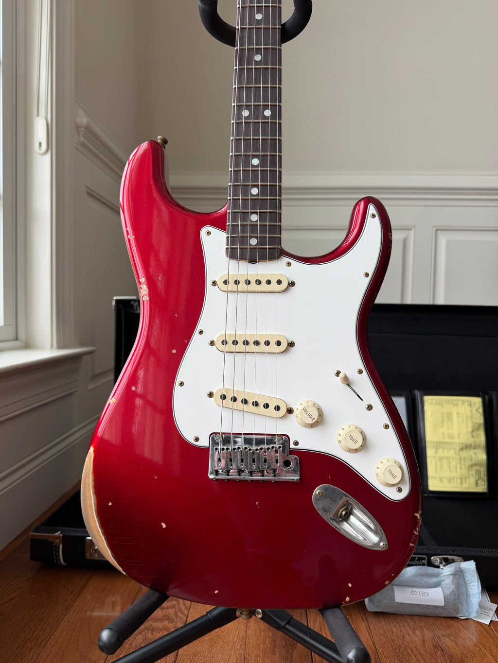 2026 Fender Custom Shop Stratocaster Pro W25 Relic - Candy Apple Red - Image 2