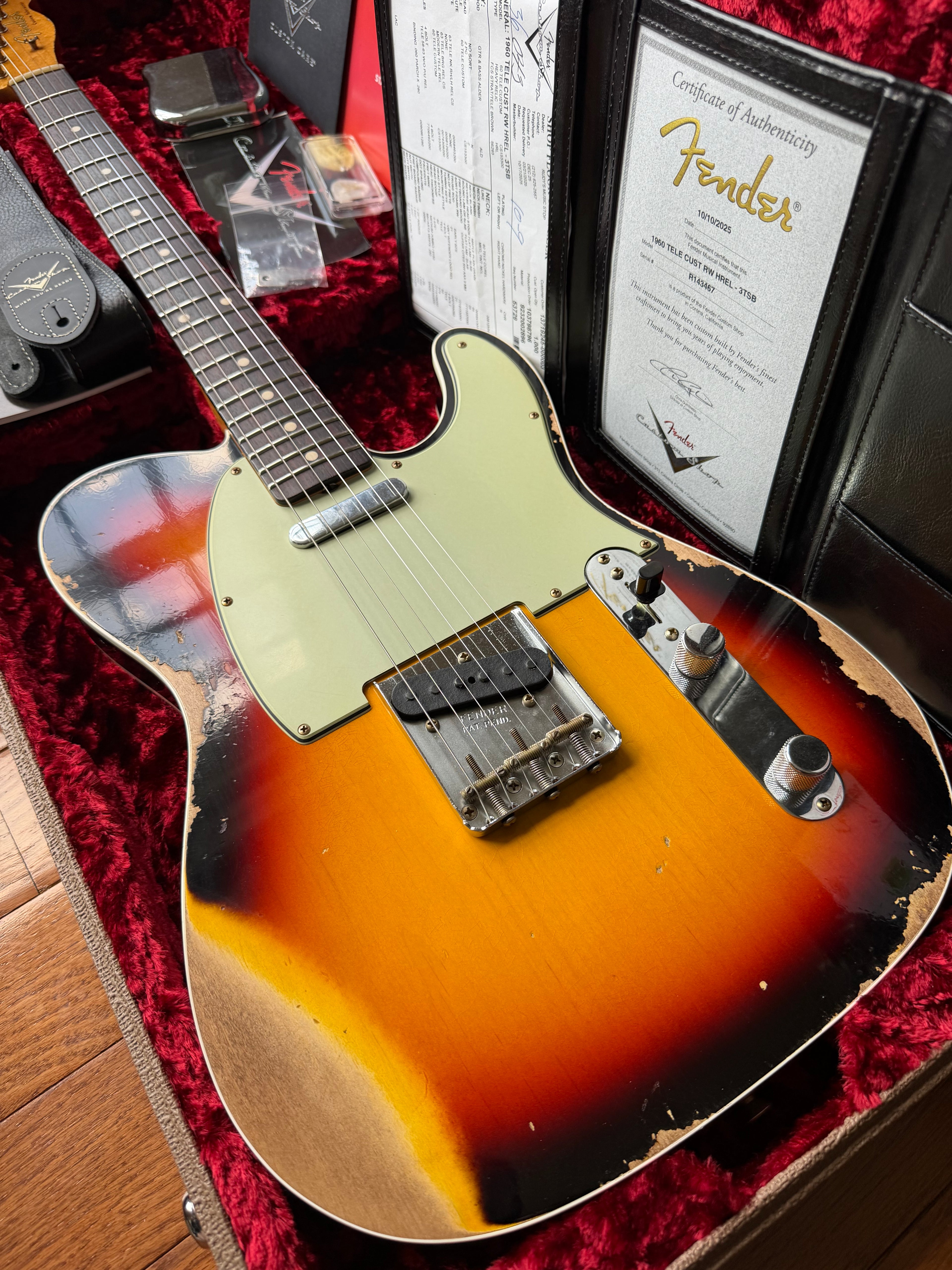 2025 Fender Custom Shop ‘60 Telecaster Custom Heavy Relic - 3 Color Sunburst