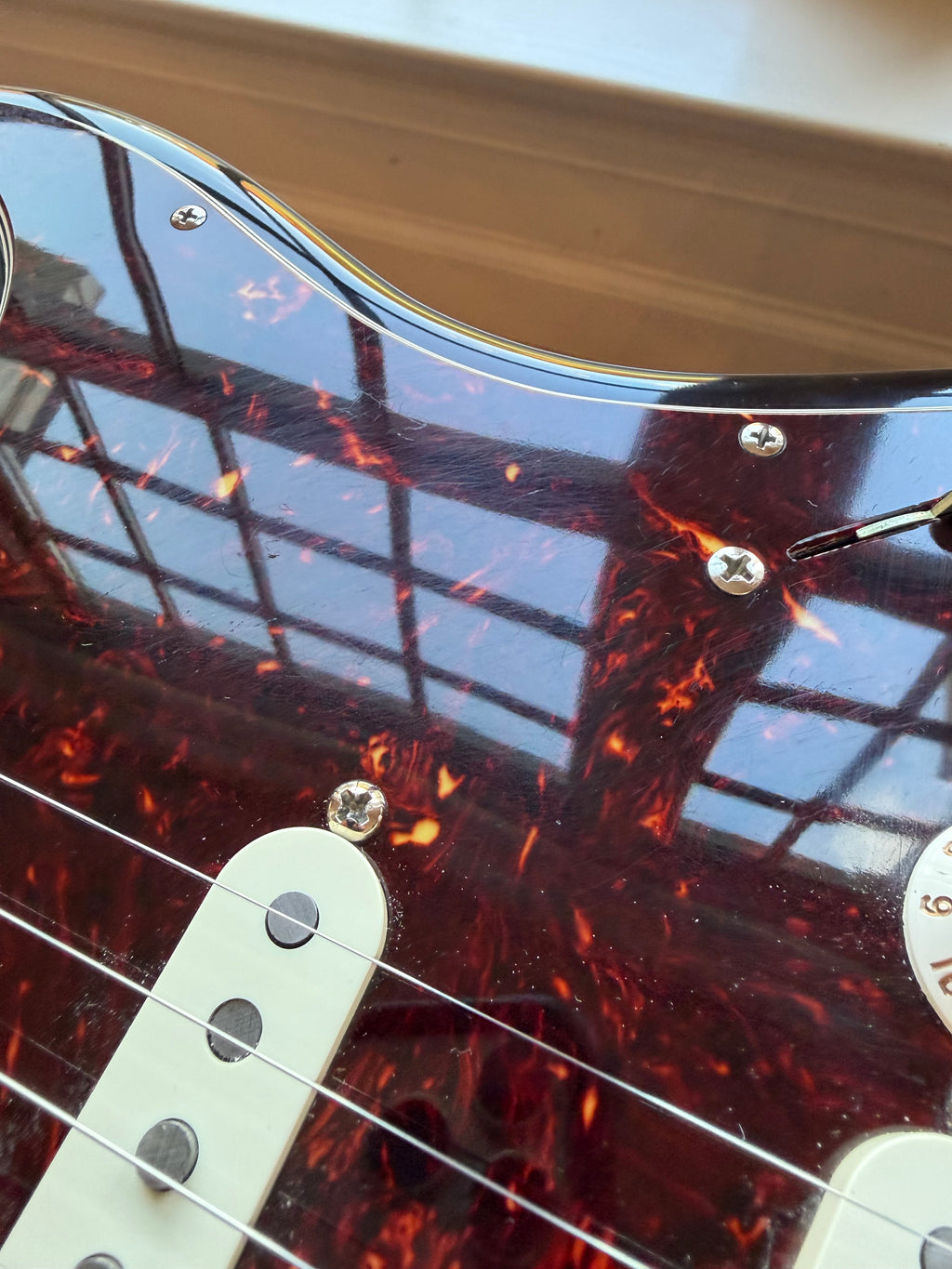2008 Fender John Mayer Signature Stratocaster - 3 Tone Sunburst