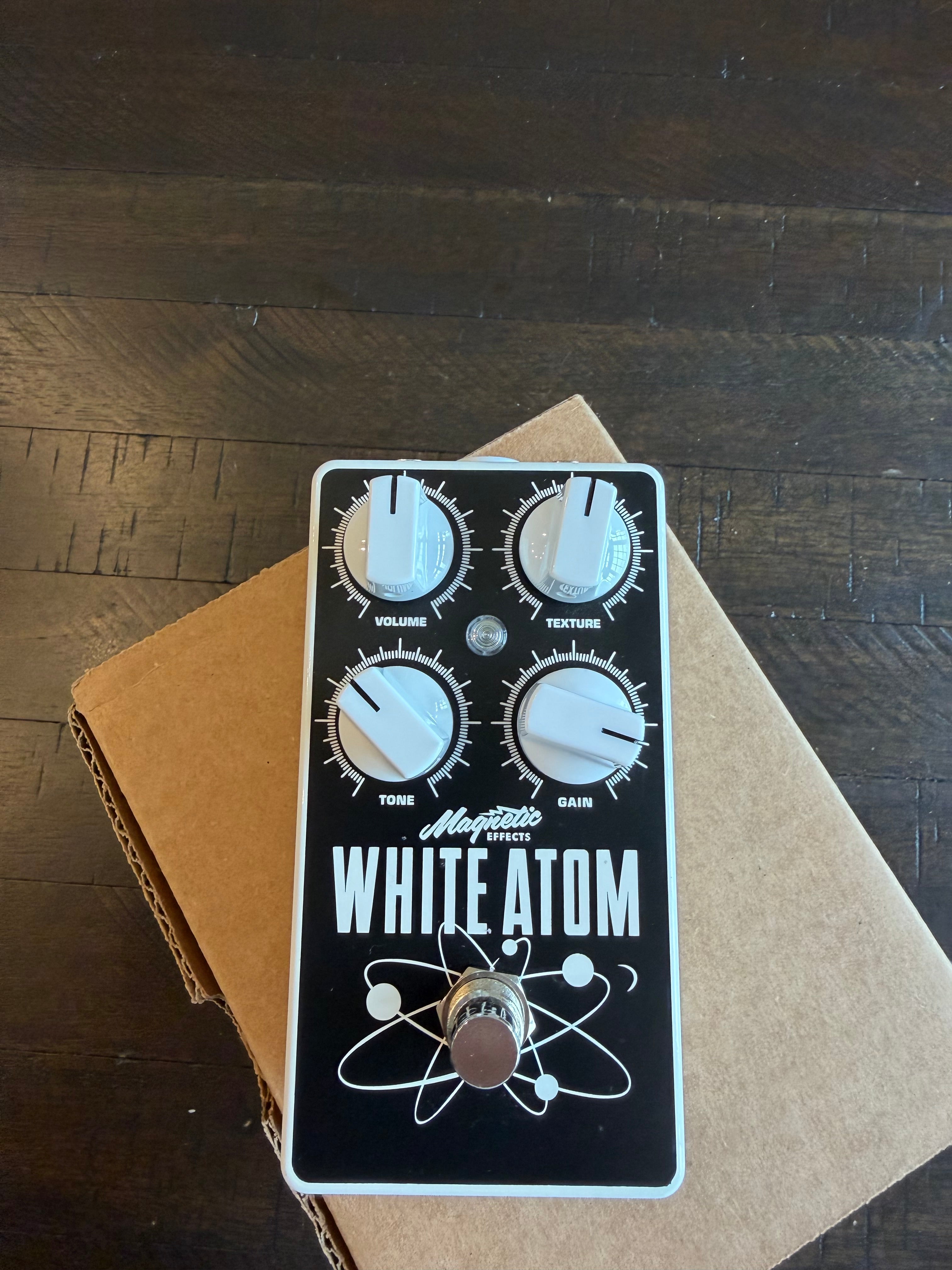 Magnetic Effects White Atom Fuzz