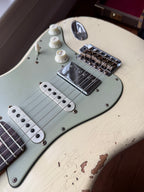 2026 Fender Custom Shop '62 Stratocaster HSS Heavy Relic - Vintage White - Image 13