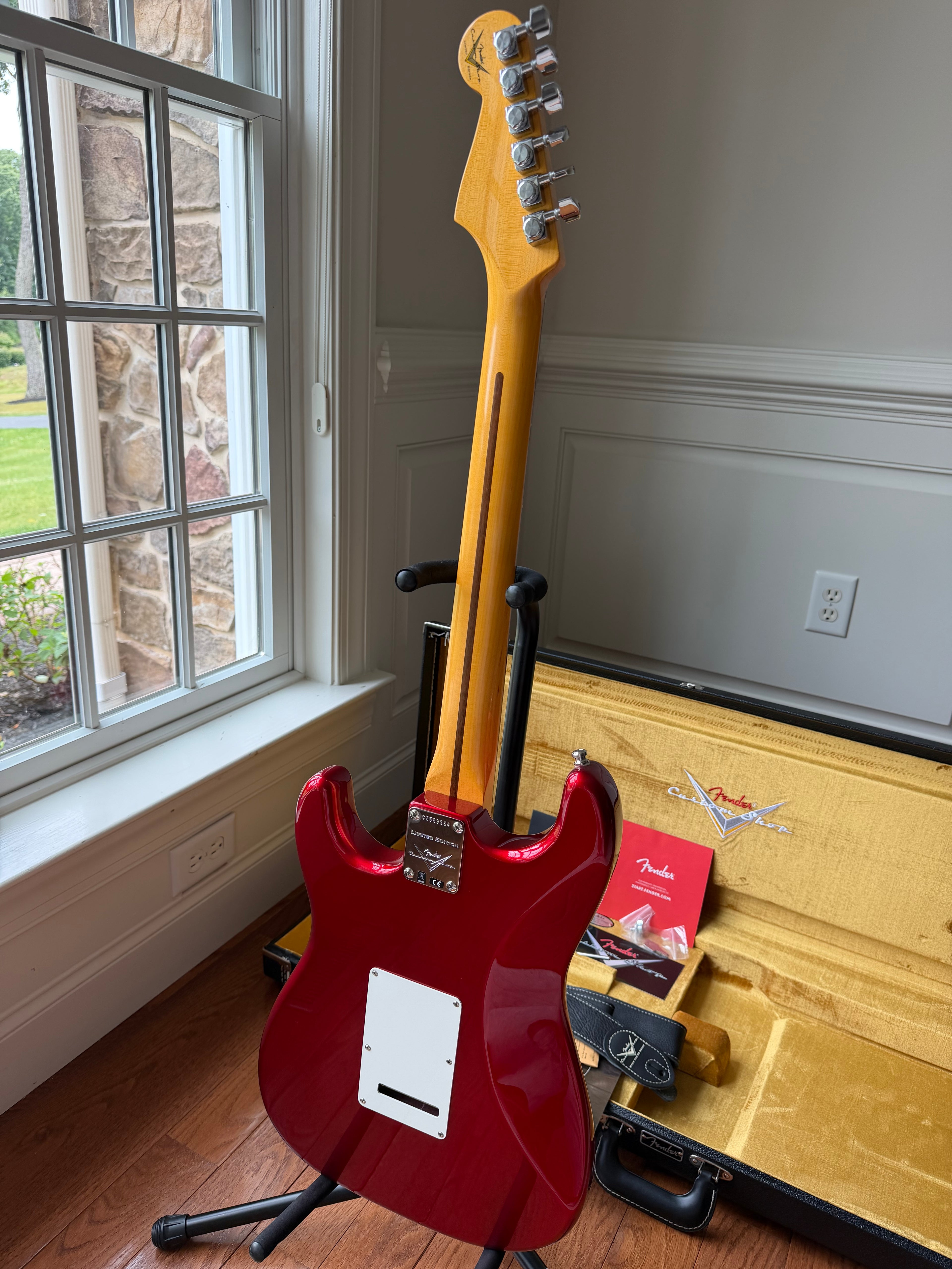 2025 Fender Custom Shop Stratocaster Custom Deluxe W25 Limited NOS - Candy Apple Red