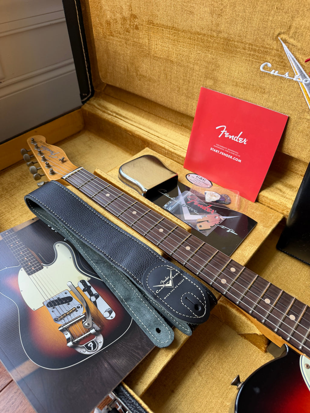 2025 Fender Custom Shop ‘63 Telecaster LR25 Relic Limited Edition - 3 Color Sunburst