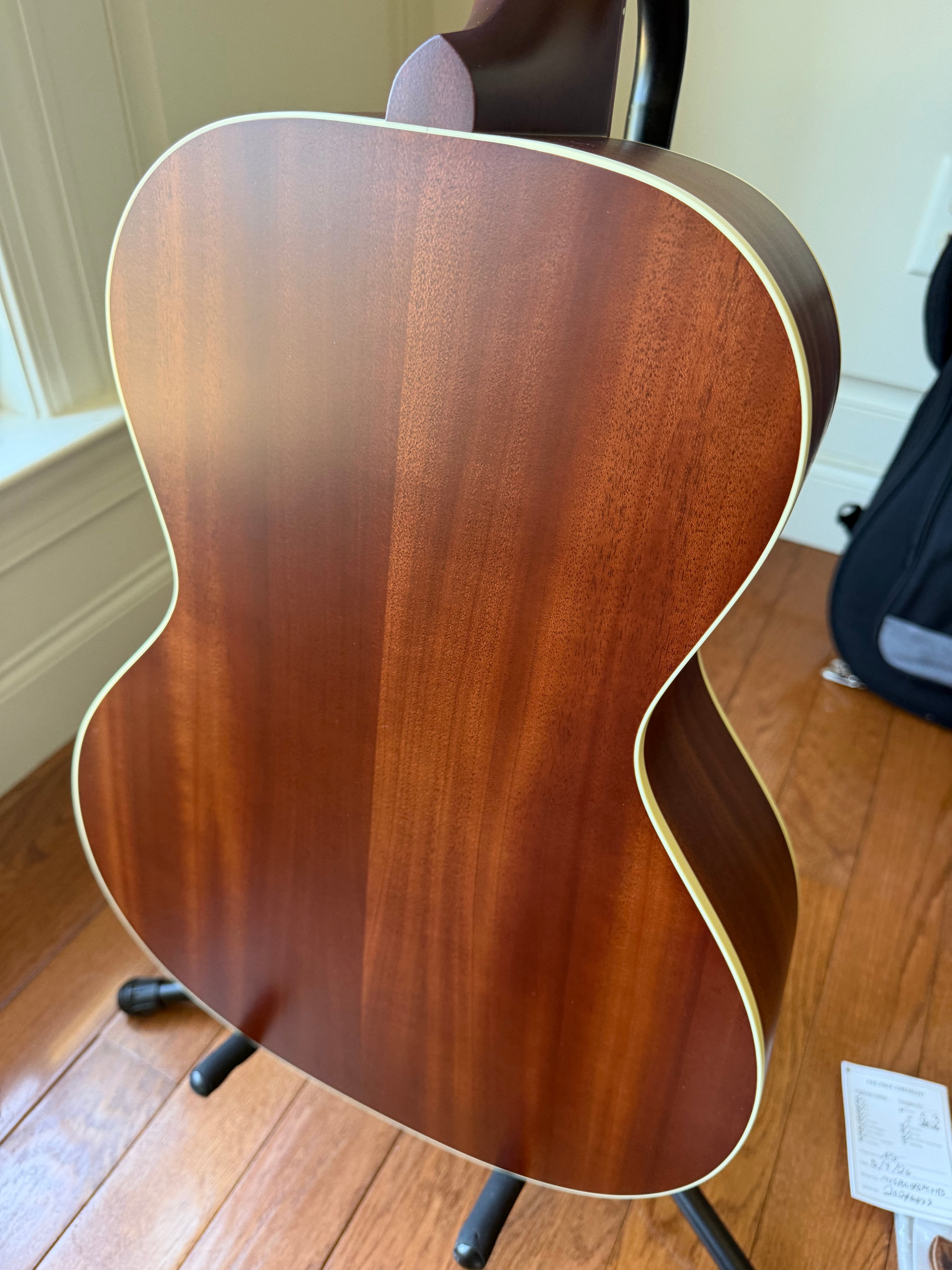 2026 Gibson L-00 Special - Satin Honey Burst