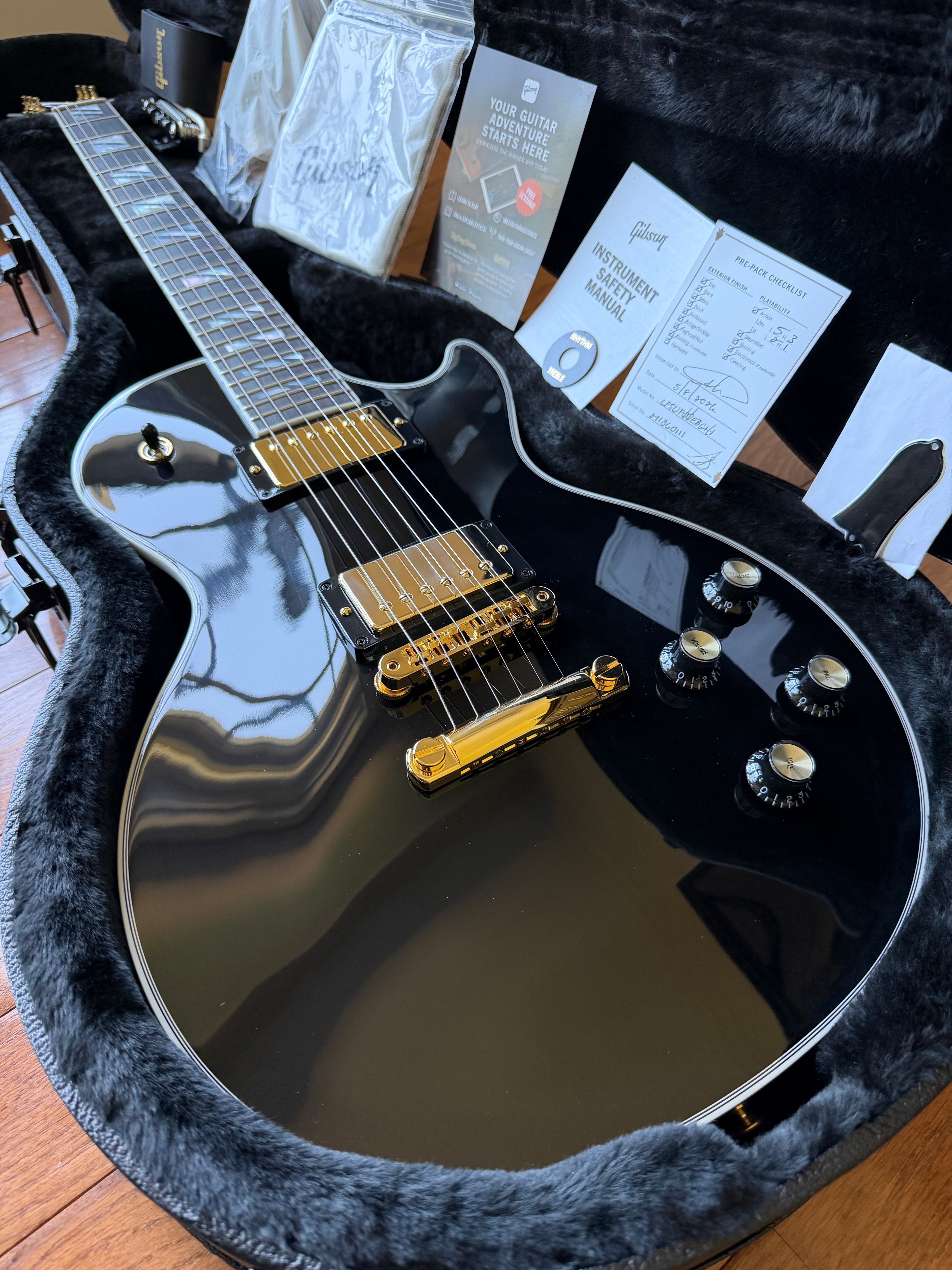 2026 Gibson Les Paul Supreme - Ebony Black