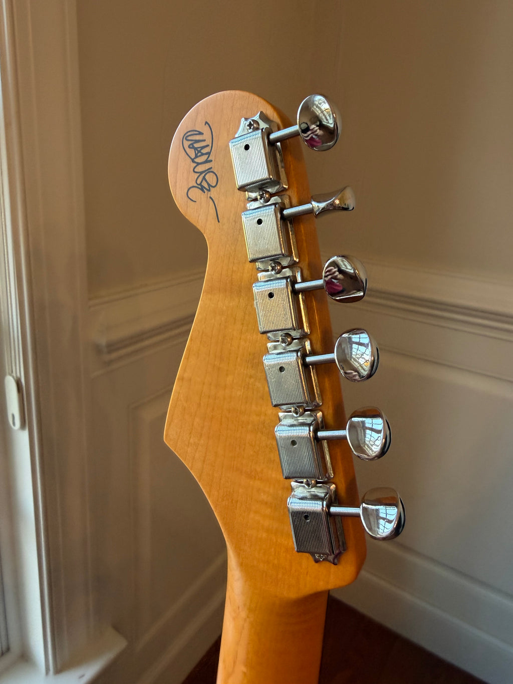 2008 Fender John Mayer Signature Stratocaster - 3 Tone Sunburst