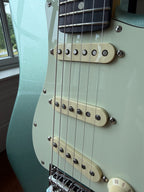 2025 Fender American Professional II Stratocaster Rosewood Fretboard - Mystic Surf Green