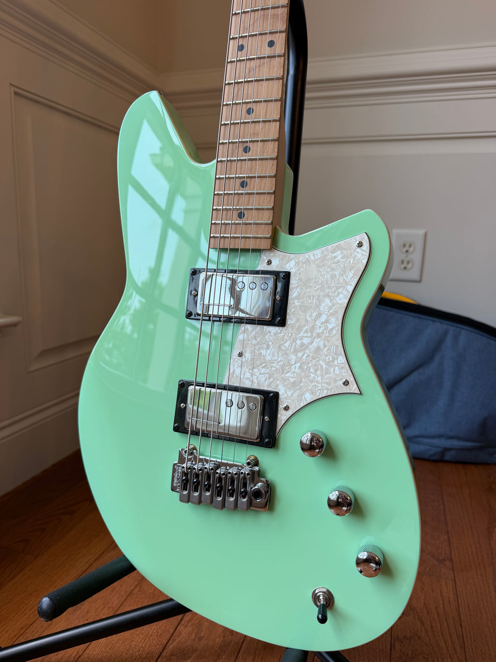 Reverend Descent W Baritone - Oceanside Green