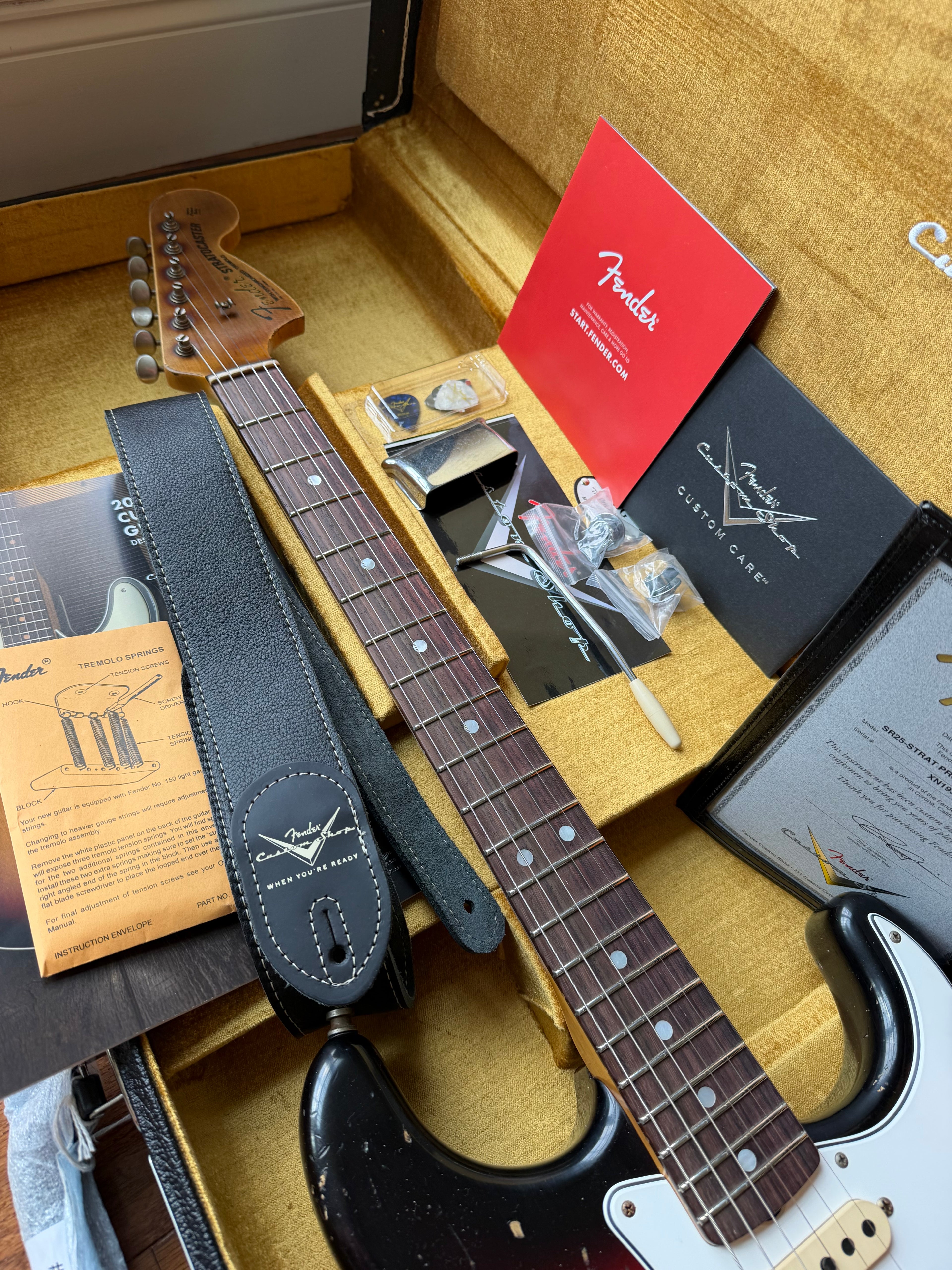 2025 Fender Custom Shop Stratocaster Pro SR25 Super Heavy Relic - 3 Color Sunburst