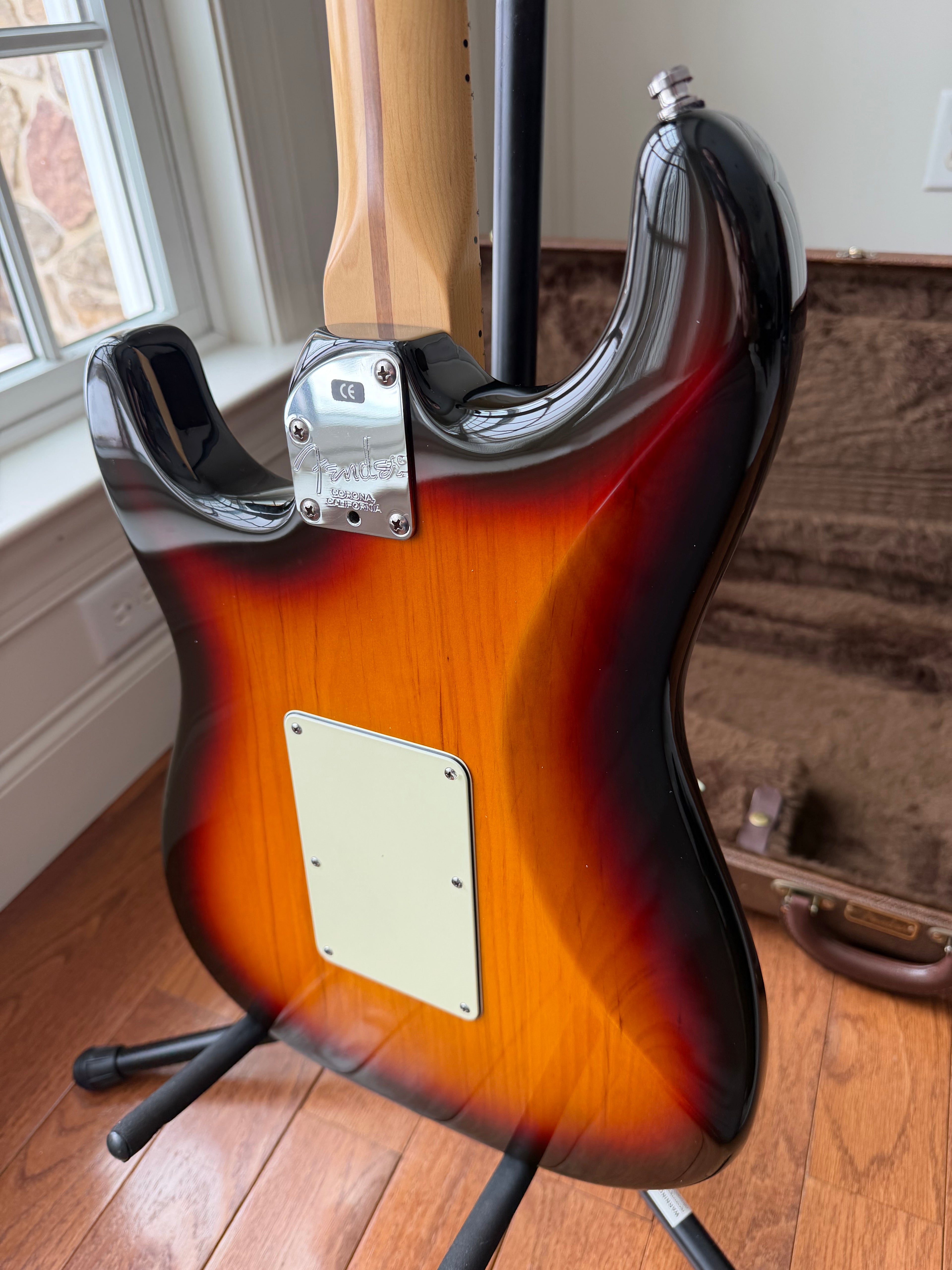 2005 Fender American Deluxe Stratocaster HSS - Sunburst - Image 12