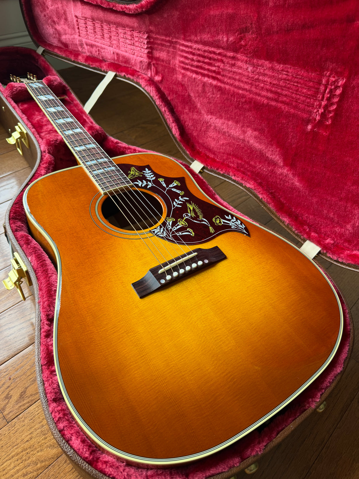 2026 Gibson Hummingbird Original - Heritage Cherry Sunburst
