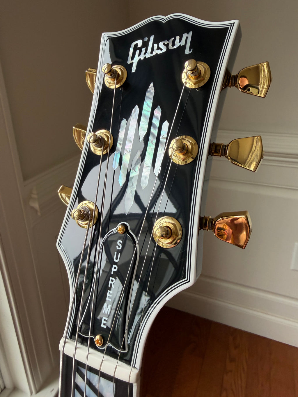 2026 Gibson ES Supreme - Ebony Black