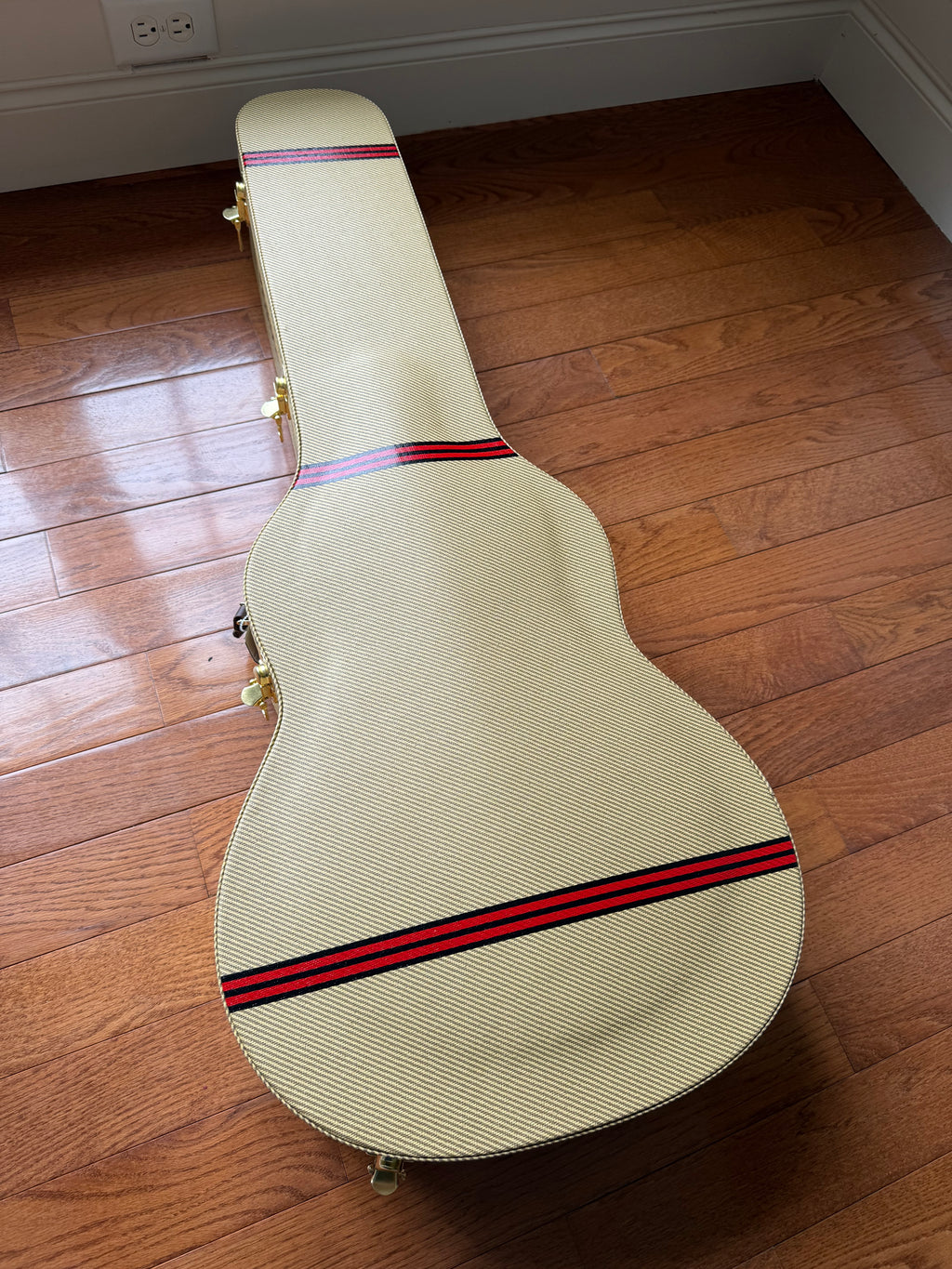 2026 Gibson L-00 Century 12-Fret - Ebony Black