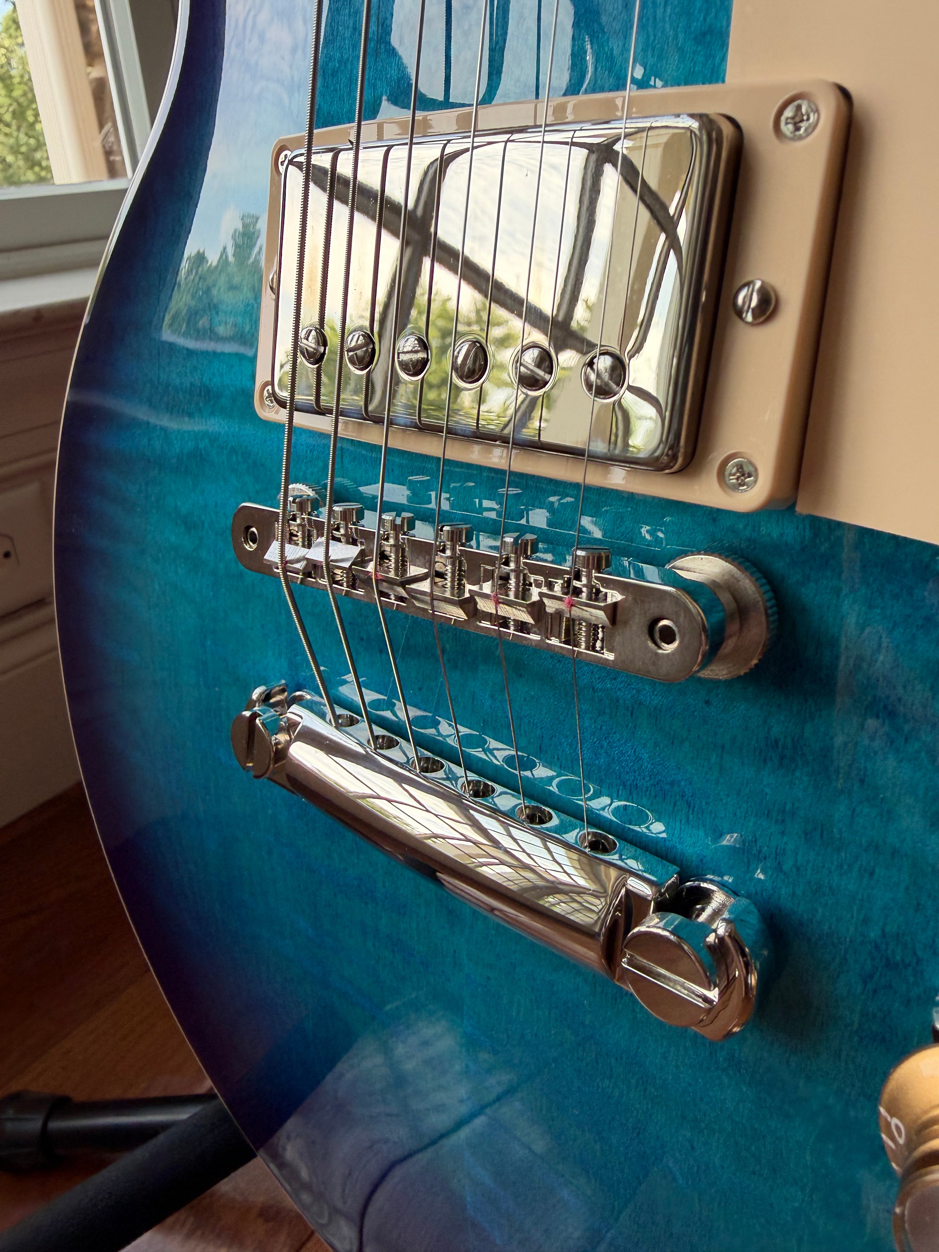 2026 Gibson Les Paul Standard 60s Figured Top - Blueberry Burst