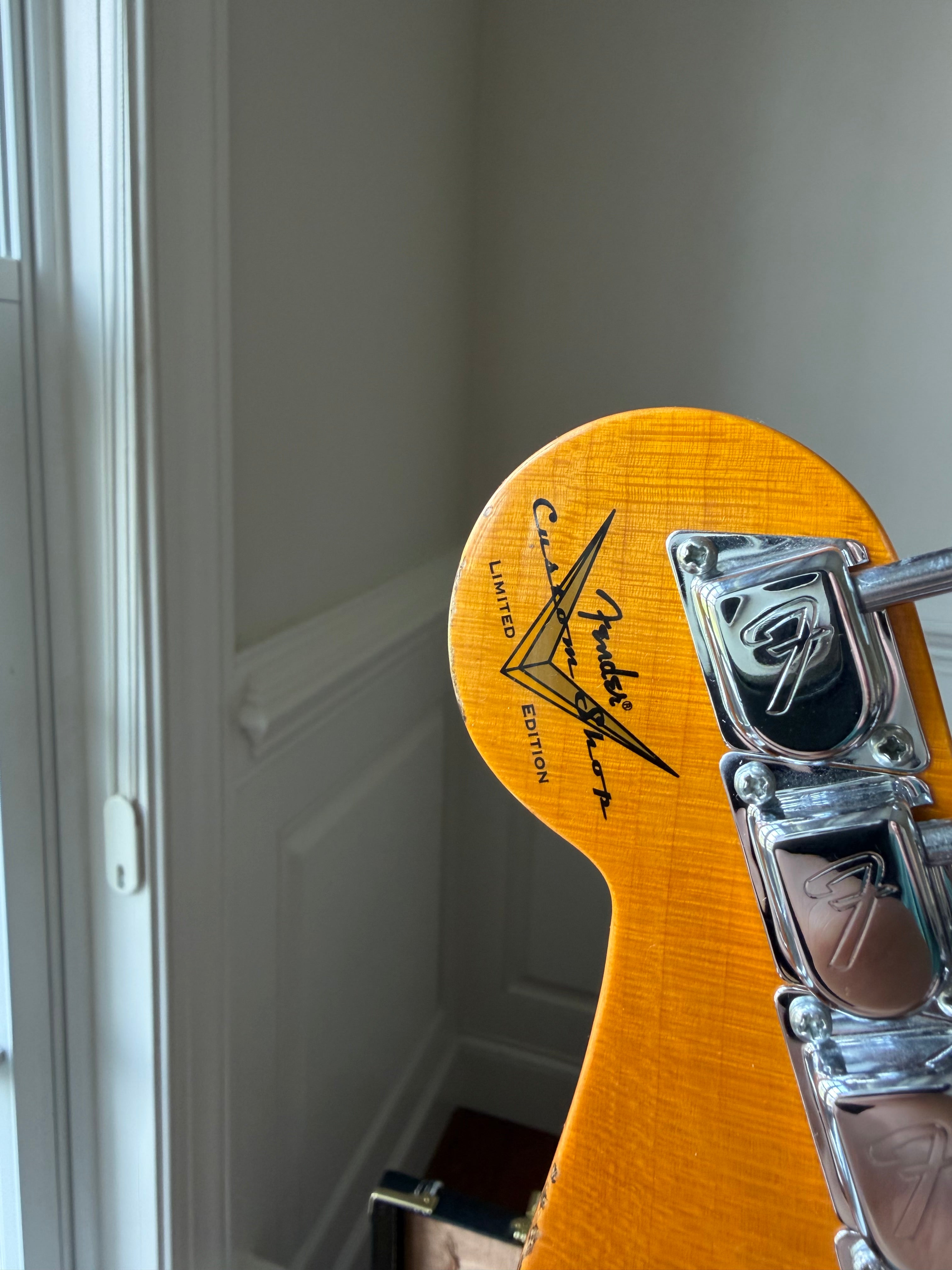 2025 Fender Custom Shop Stratocaster Custom Deluxe SR25 Matching Headstock Heavy Relic - Aged Lake Placid Blue