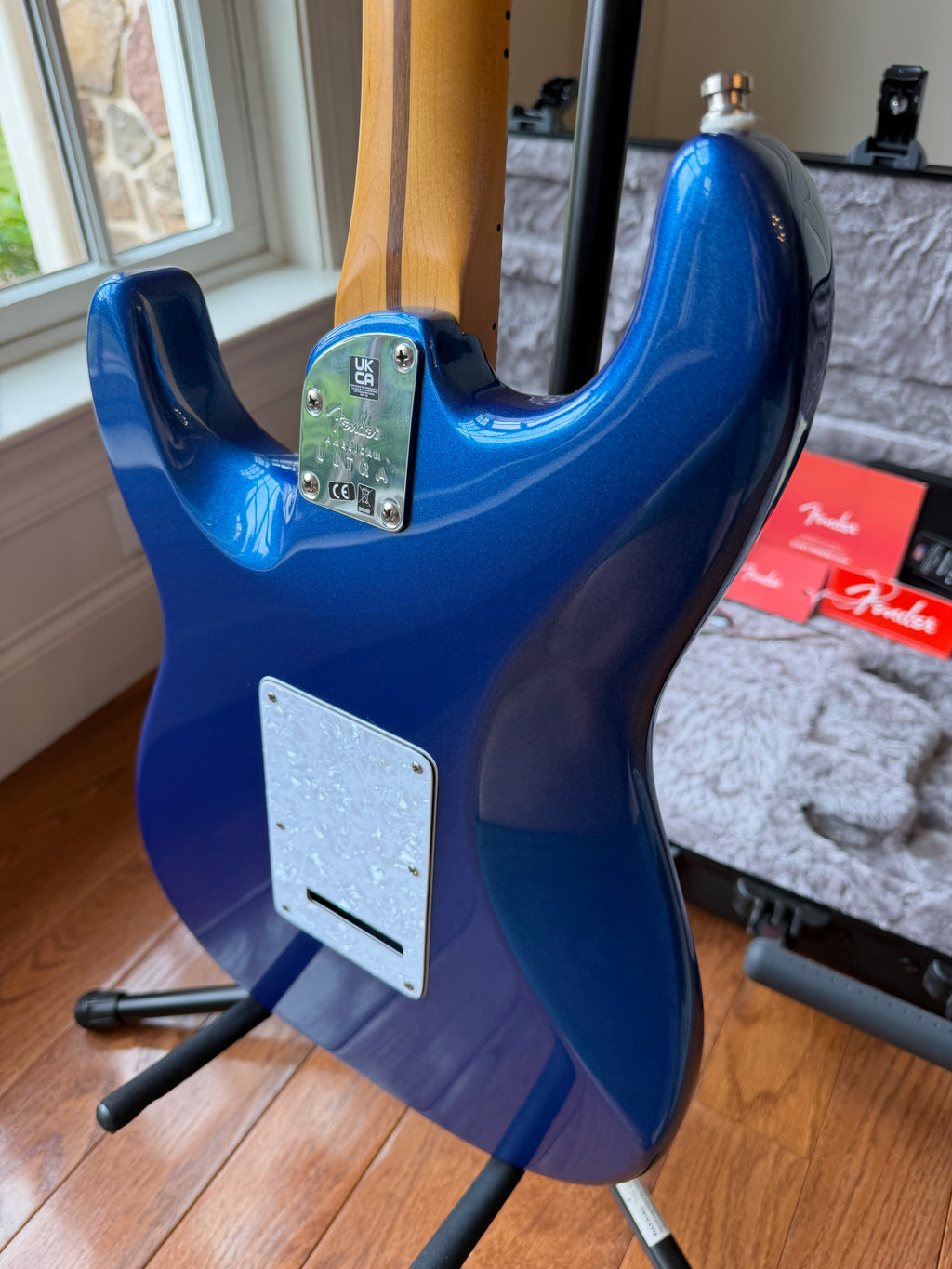 2022 Fender American Ultra Stratocaster Maple Fretboard - Cobra Blue