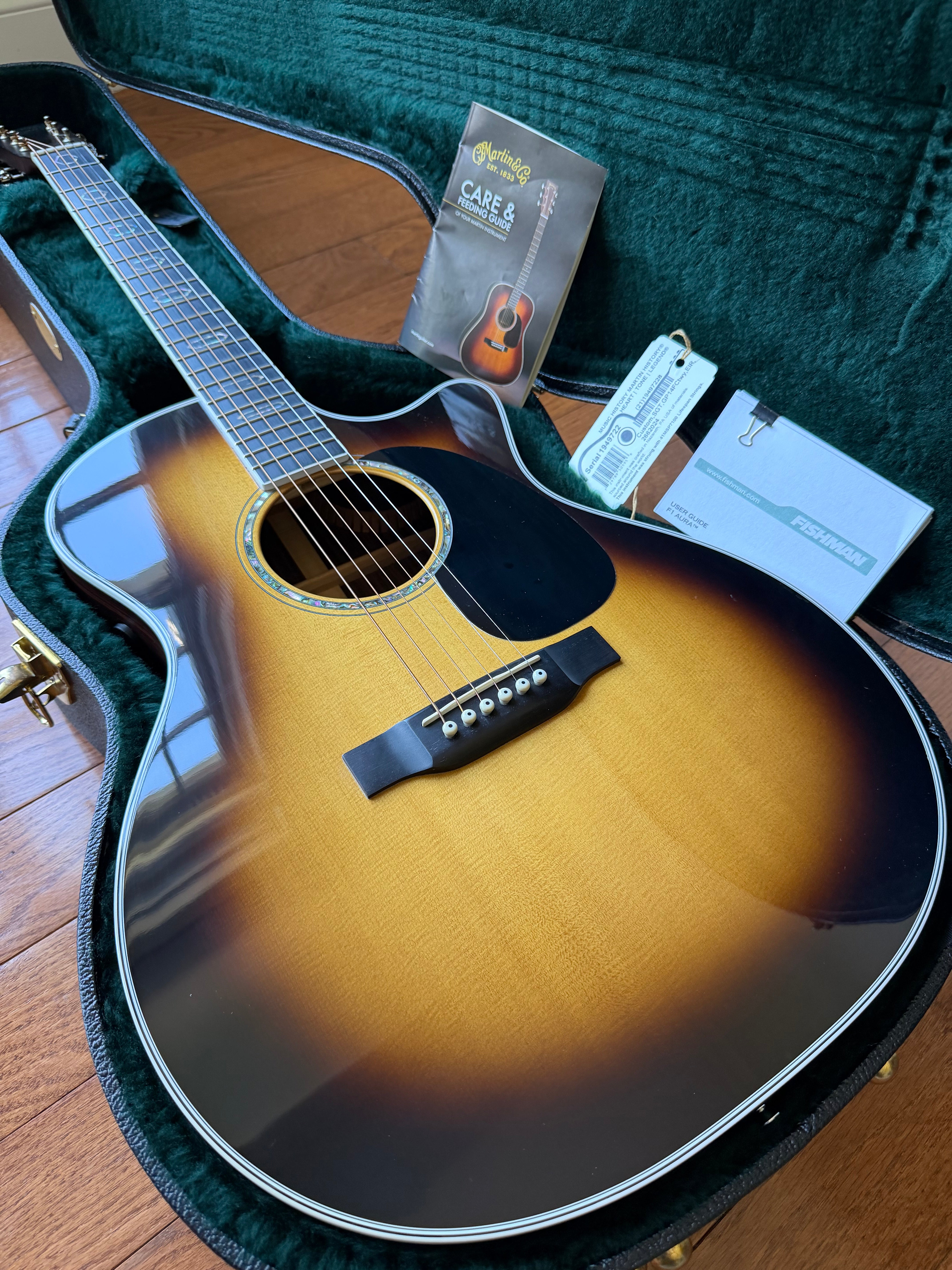 2015 Martin Custom Aura Gloss Top GT - Burst