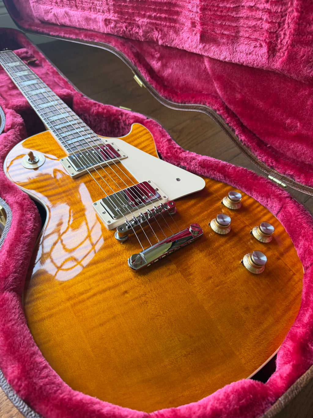 2026 Gibson Les Paul Standard 50s Figured Top - Honey Amber