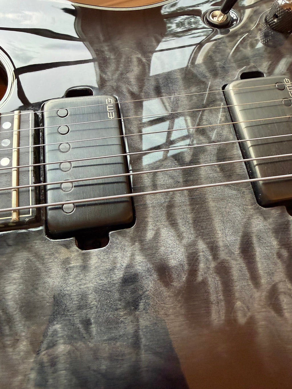 2022 Schecter Hellraiser Hybrid PT - Trans Black Burst