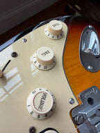 2005 Fender American Deluxe Stratocaster HSS - Sunburst - Image 17