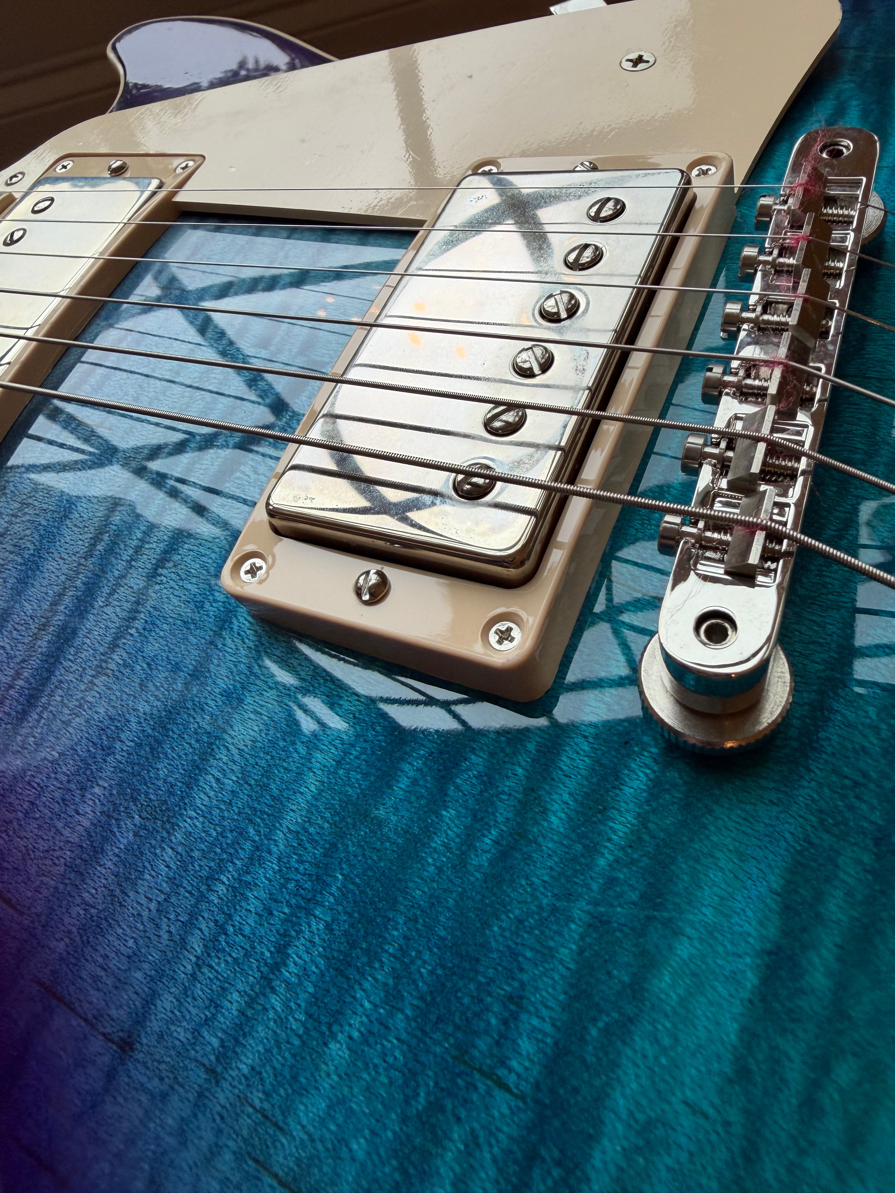 2026 Gibson Les Paul Standard 60s Figured Top - Blueberry Burst