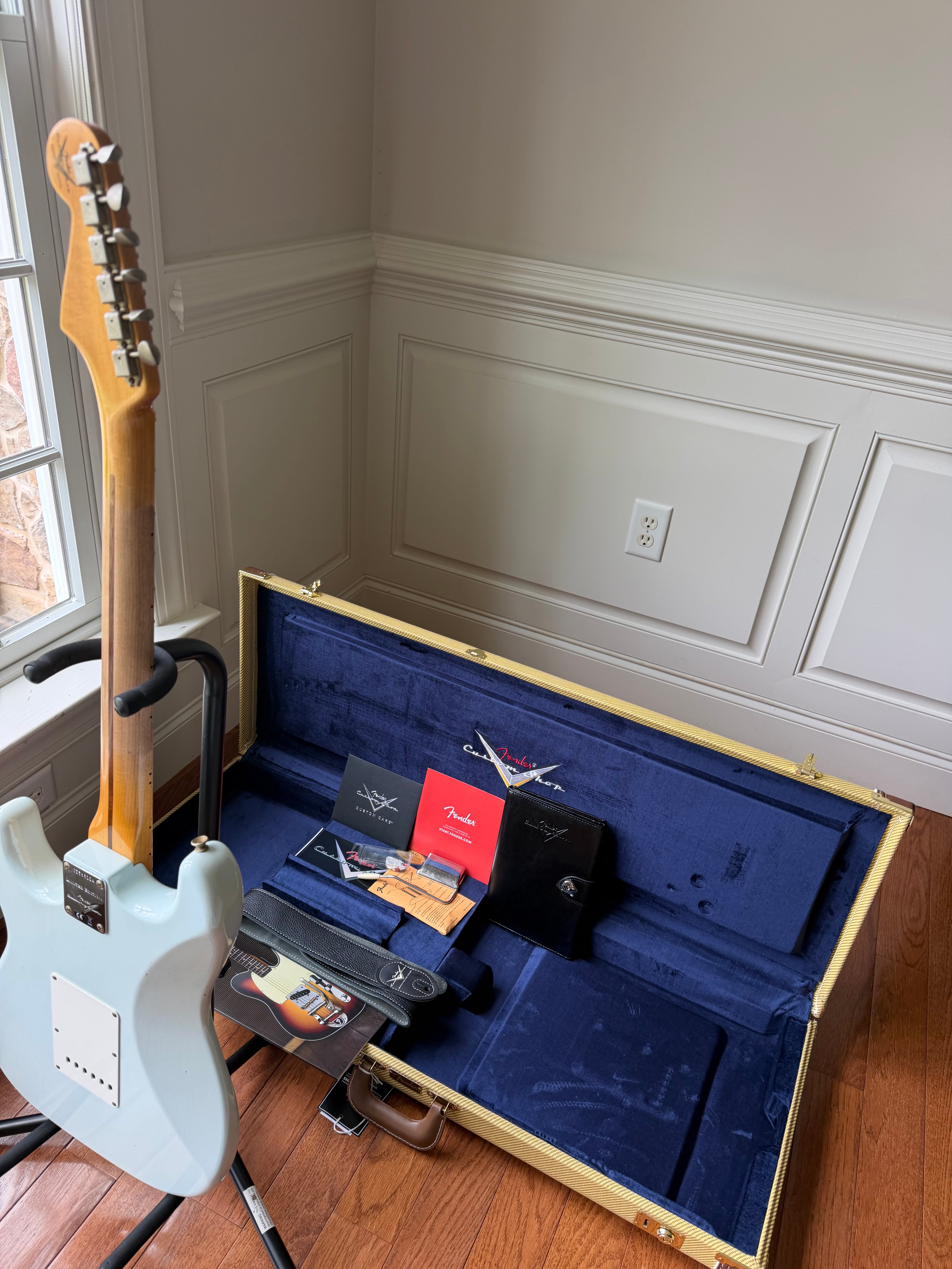 2025 Fender Custom Shop ‘56 Stratocaster S23 Limited Journeyman - Super Faded Aged Sonic Blue