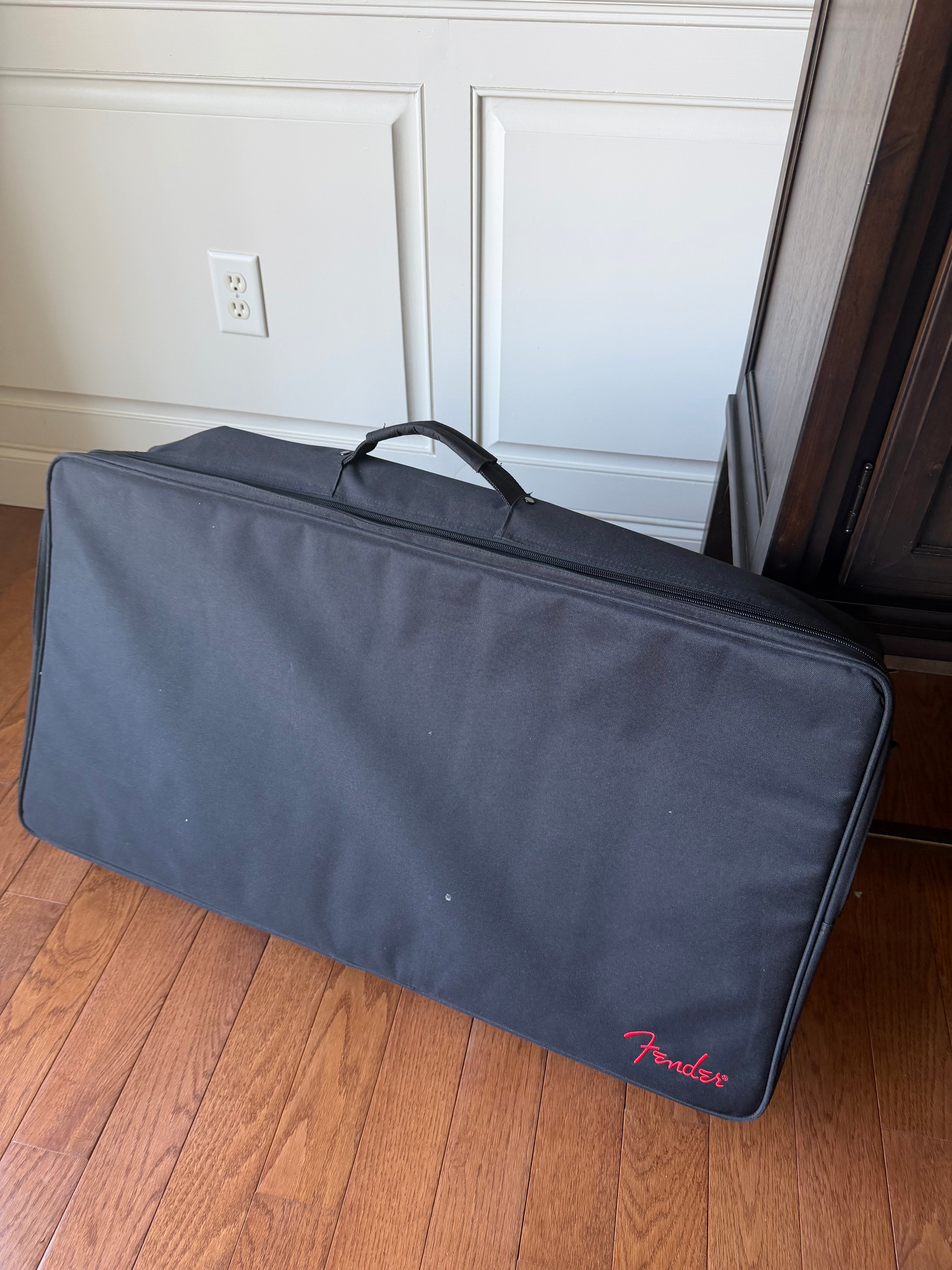 Fender Professional Pedal Board - Large 32”x16”x2.95”