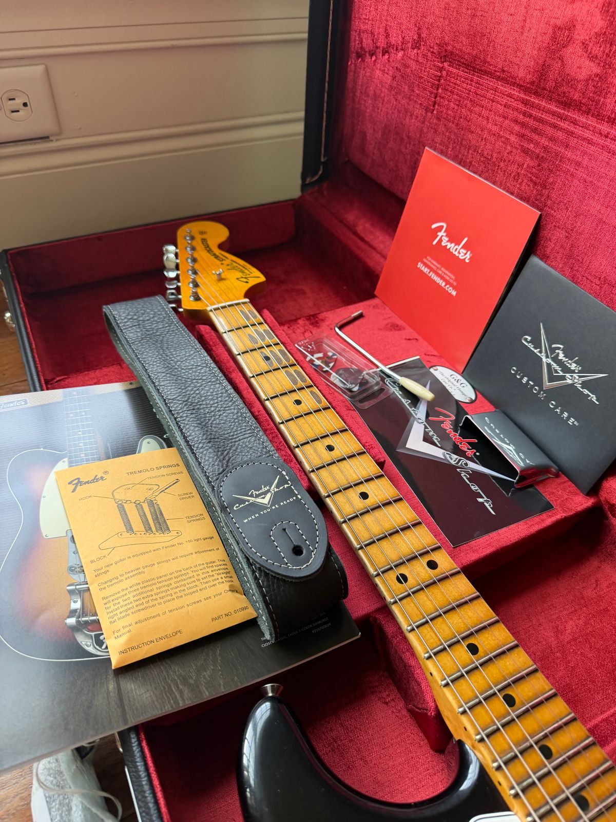 2025 Fender Custom Shop ‘68 Stratocaster Limited Edition F22 Relic - 3 Color Sunburst