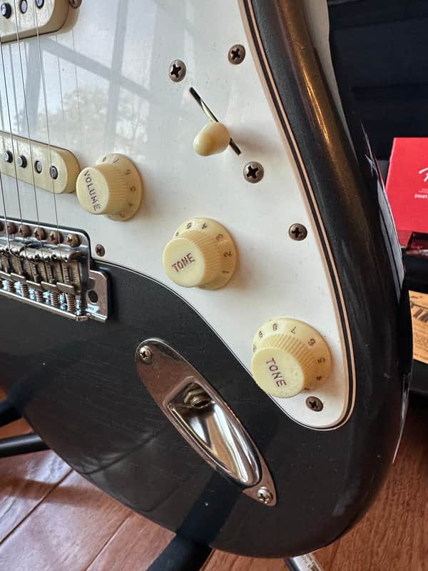 2024 Fender Custom Shop '69 Reissue Stratocaster Journeyman Relic Aged Charcoal Frost Metallic