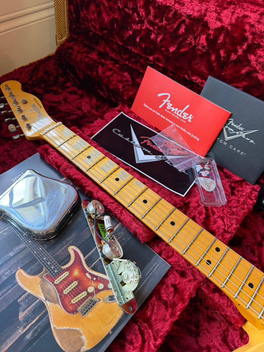 2021 Fender Custom Shop ‘51 70th Anniversary Broadcaster Telecaster Relic - Nocaster Blonde