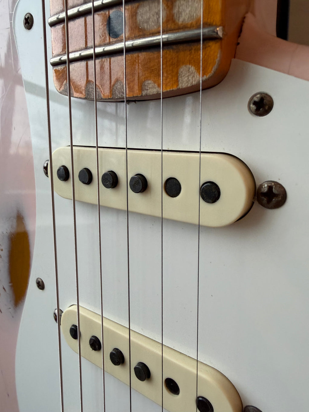 2022 Fender Custom Shop '56 Stratocaster Heavy Relic - Shell Pink Over 2 Color Sunburst - Image 4
