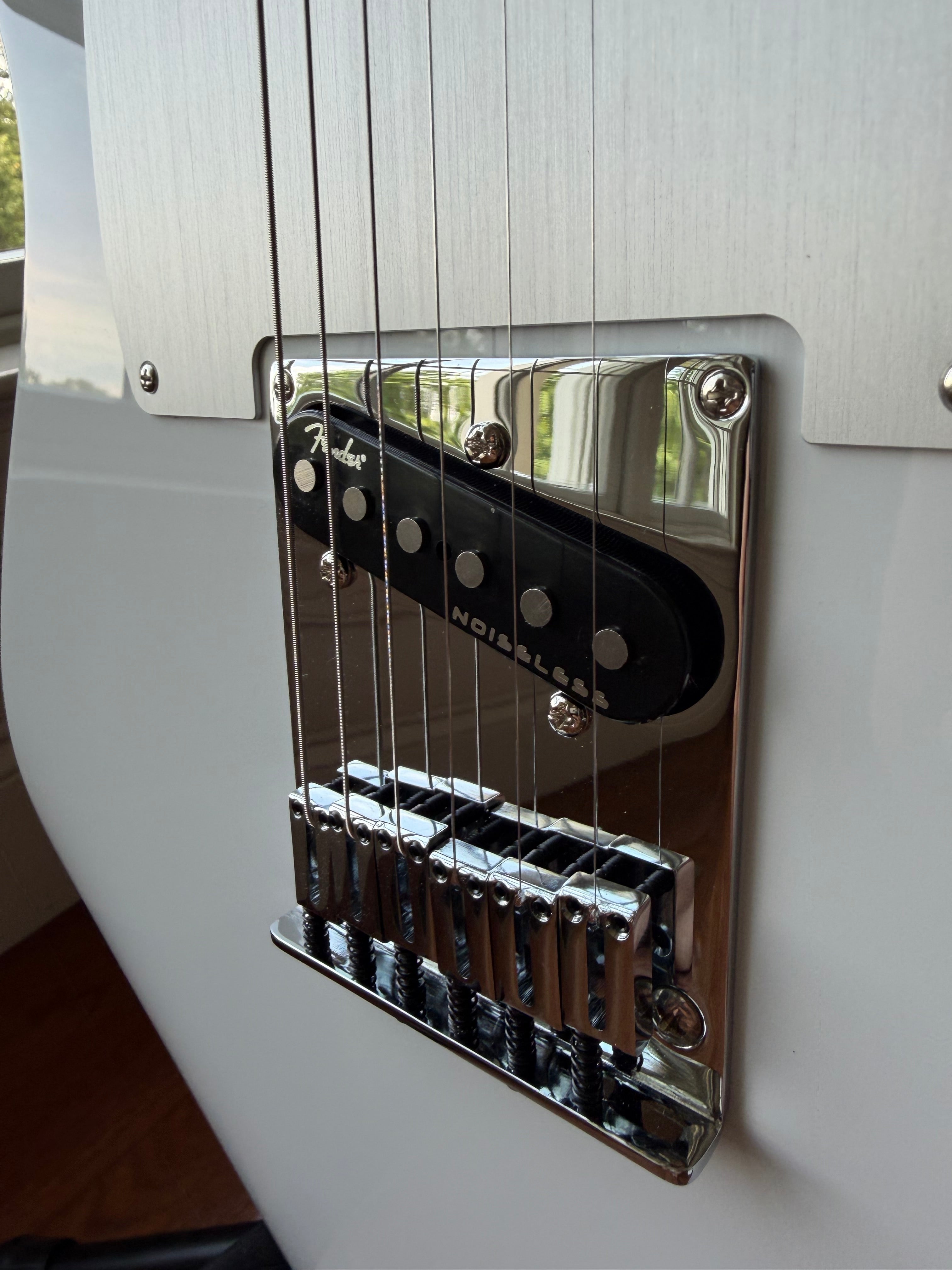 2026 Fender American Ultra II Telecaster Maple - Avalanche White