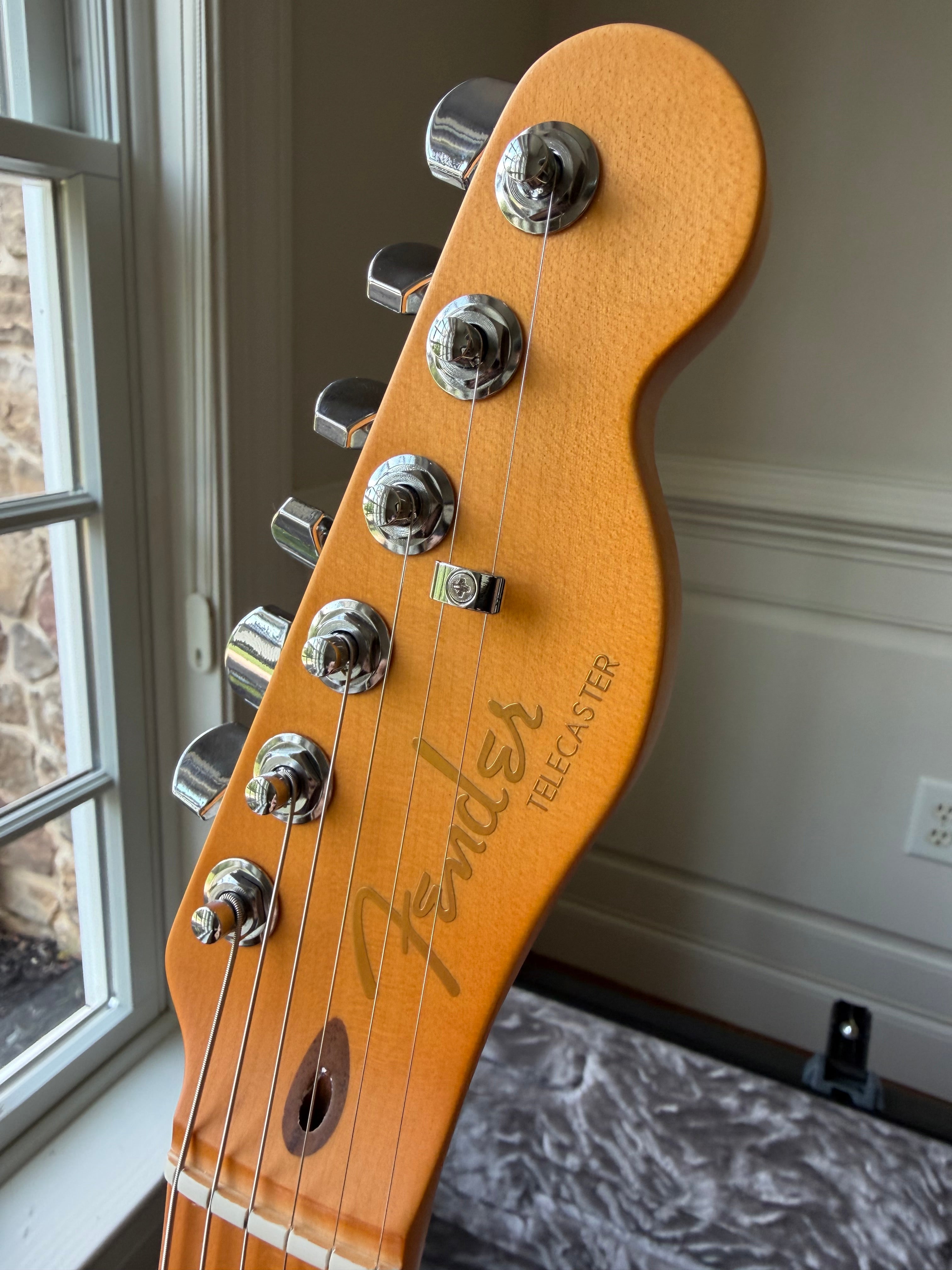 2026 Fender American Ultra II Telecaster Maple - Avalanche White