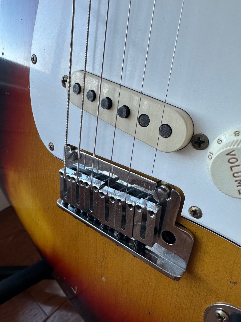 2025 Fender Custom Shop Stratocaster Pro W25 Relic - 3 Color Sunburst - Image 5