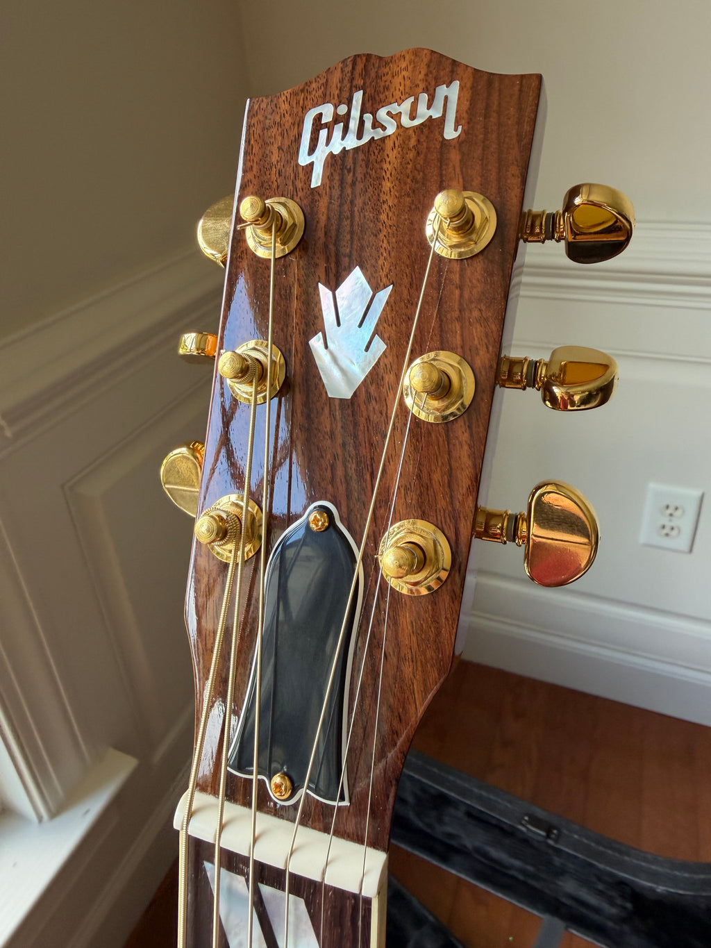 2024 Gibson Songwriter Standard EC Electric Cutaway