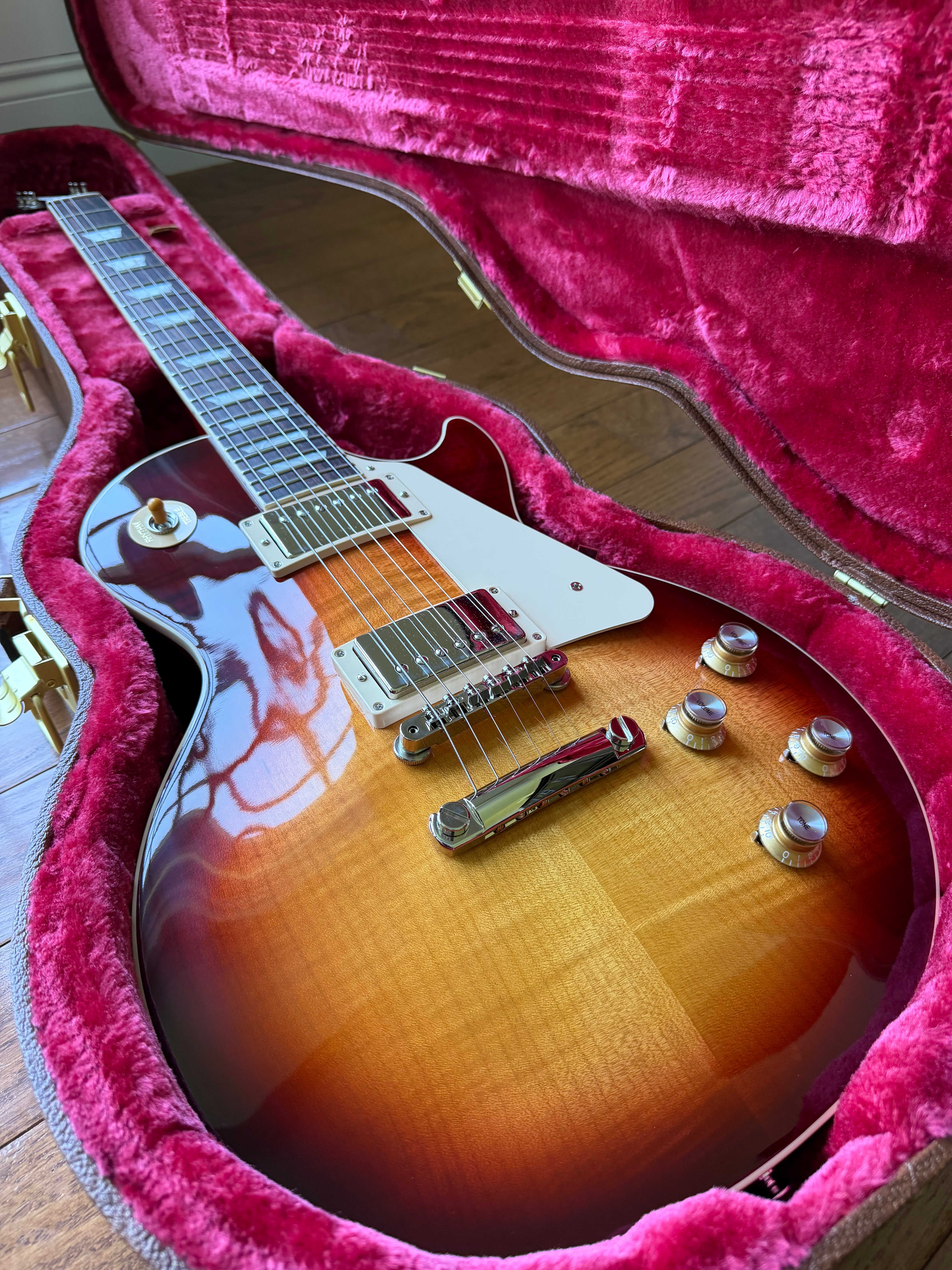 2026 Gibson Les Paul Standard 60s Figured Top - Bourbon Burst