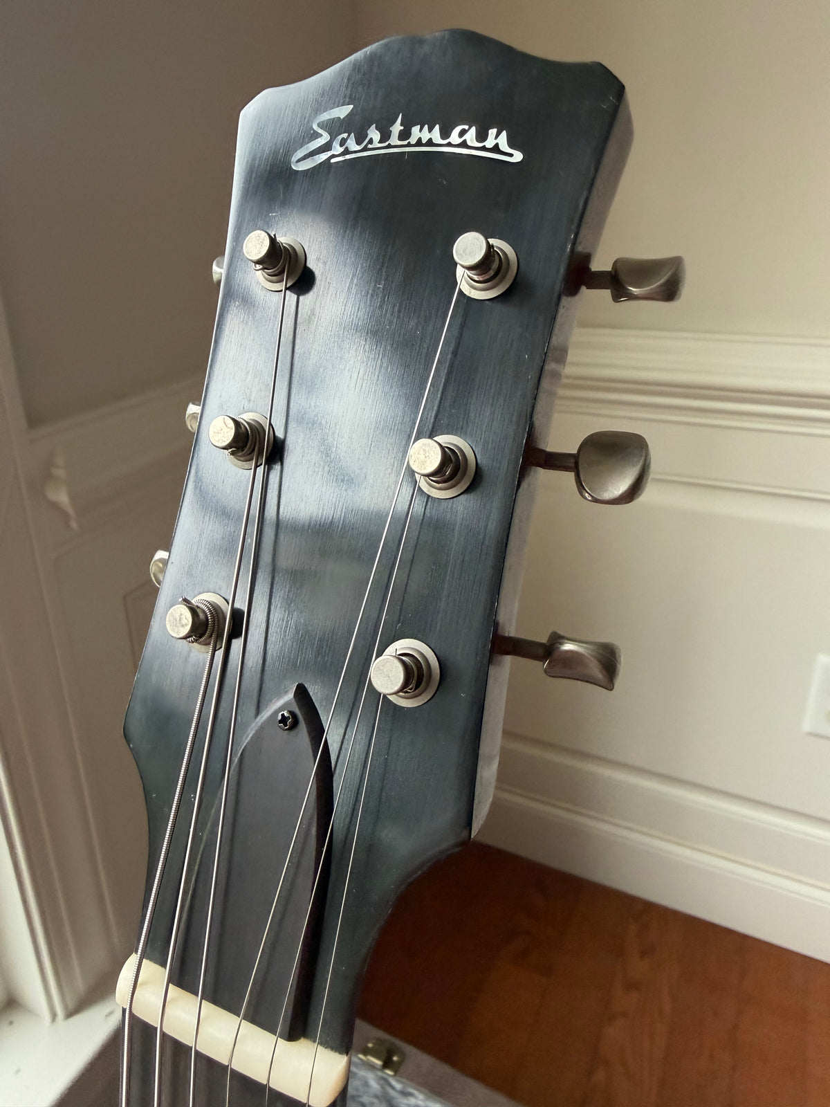 2025 Eastman SB55DC/V - Vintage Red