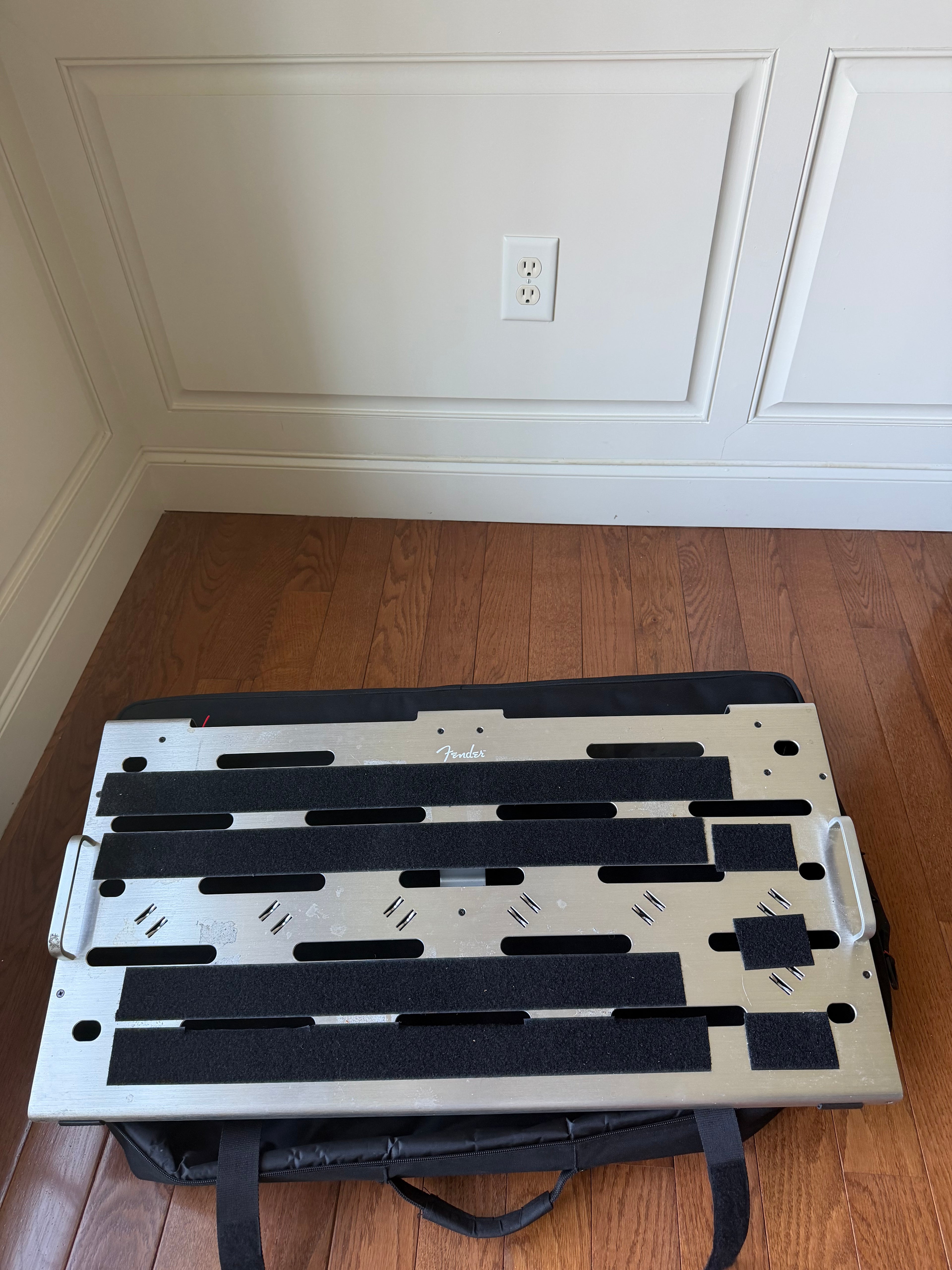 Fender Professional Pedal Board - Large 32”x16”x2.95”