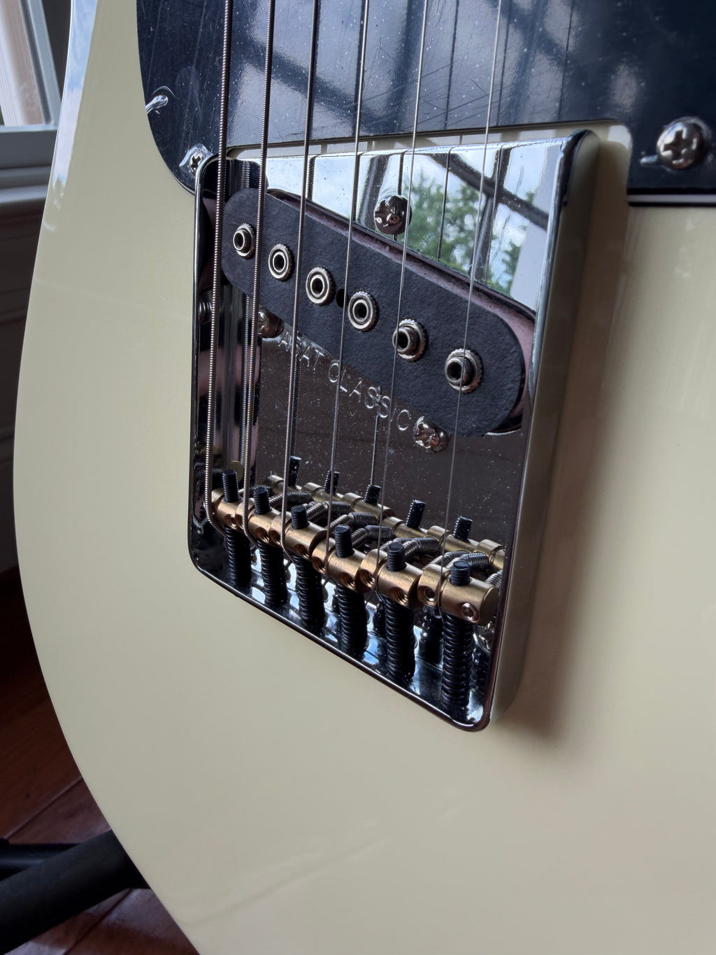 2018 G&L Fullerton Standard ASAT Classic - Vintage White
